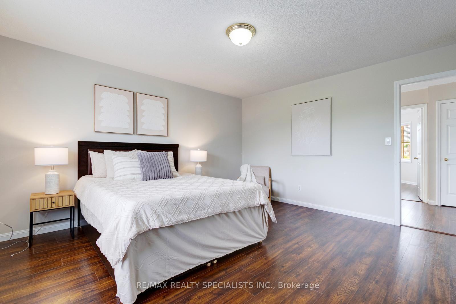 Photo 27 of 38 Sweetwood Circle, Brampton, Fletcher's Meadow — HOMEH