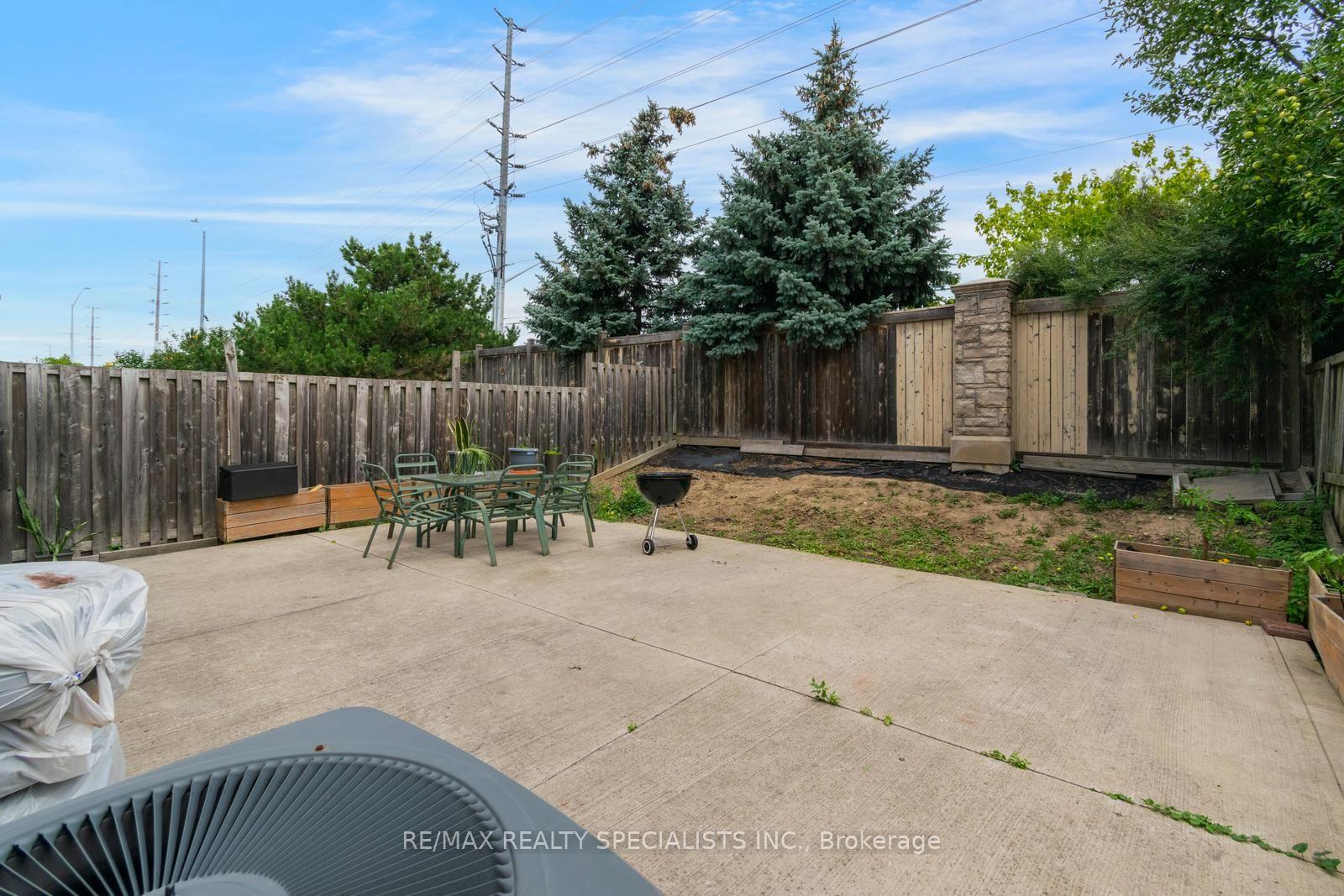 Photo 46 of 38 Sweetwood Circle, Brampton, Fletcher's Meadow — HOMEH