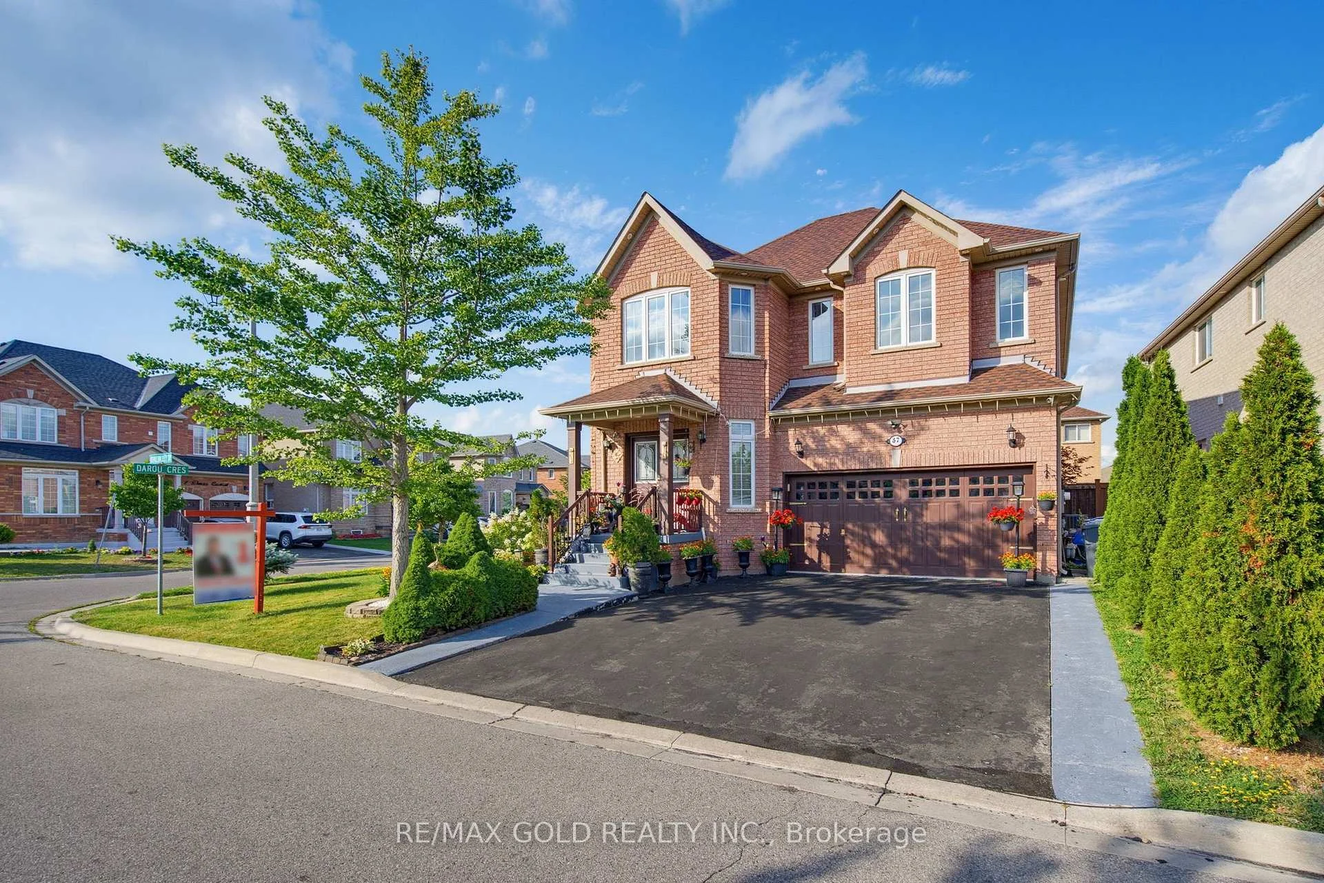 Photo 3 of 57 Quailvalley Drive, Brampton, Sandringham-Wellington — HOMEH