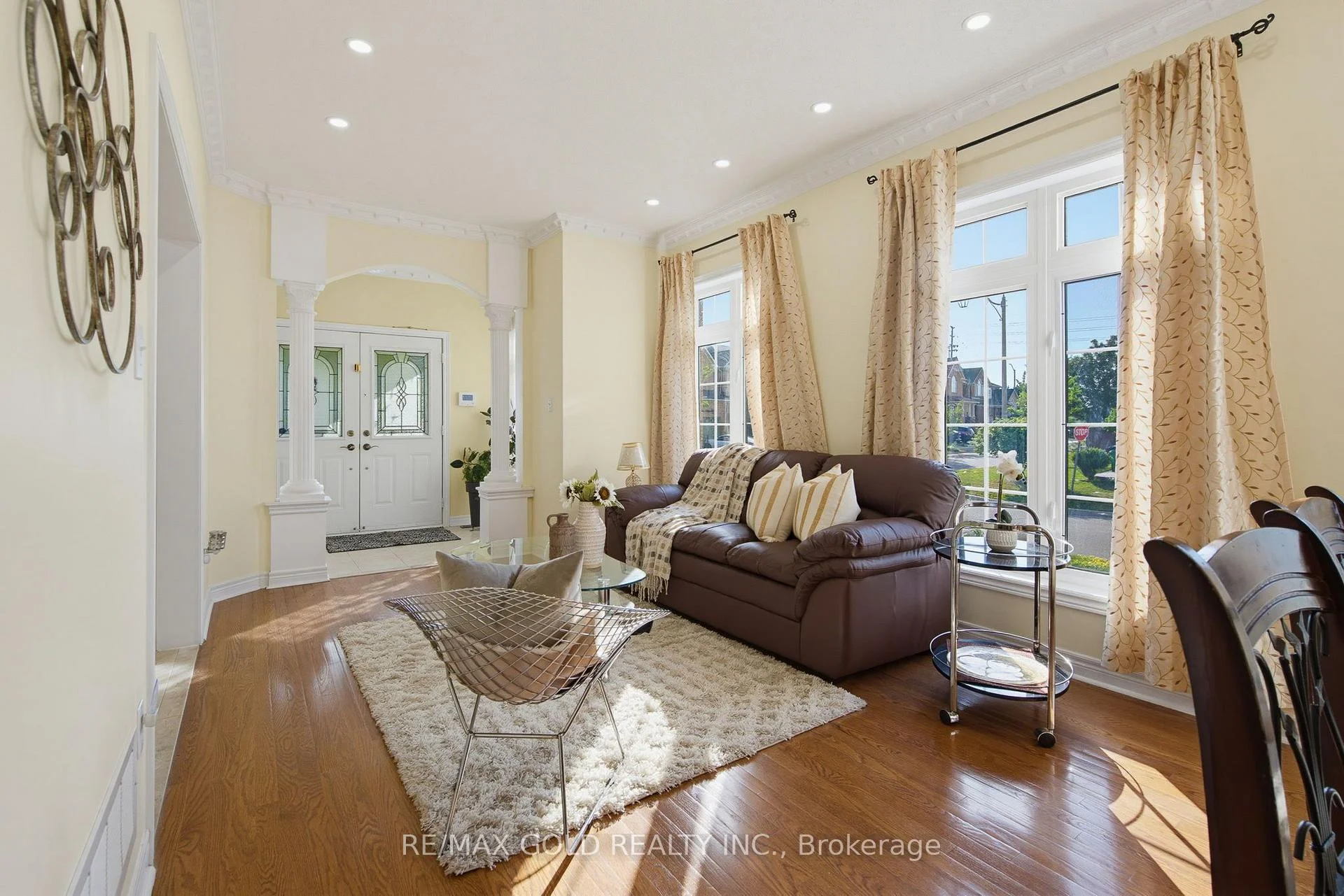 Photo 10 of 57 Quailvalley Drive, Brampton, Sandringham-Wellington — HOMEH