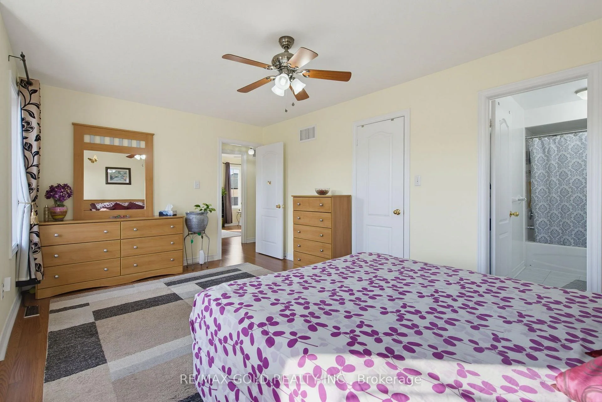 Photo 21 of 57 Quailvalley Drive, Brampton, Sandringham-Wellington — HOMEH