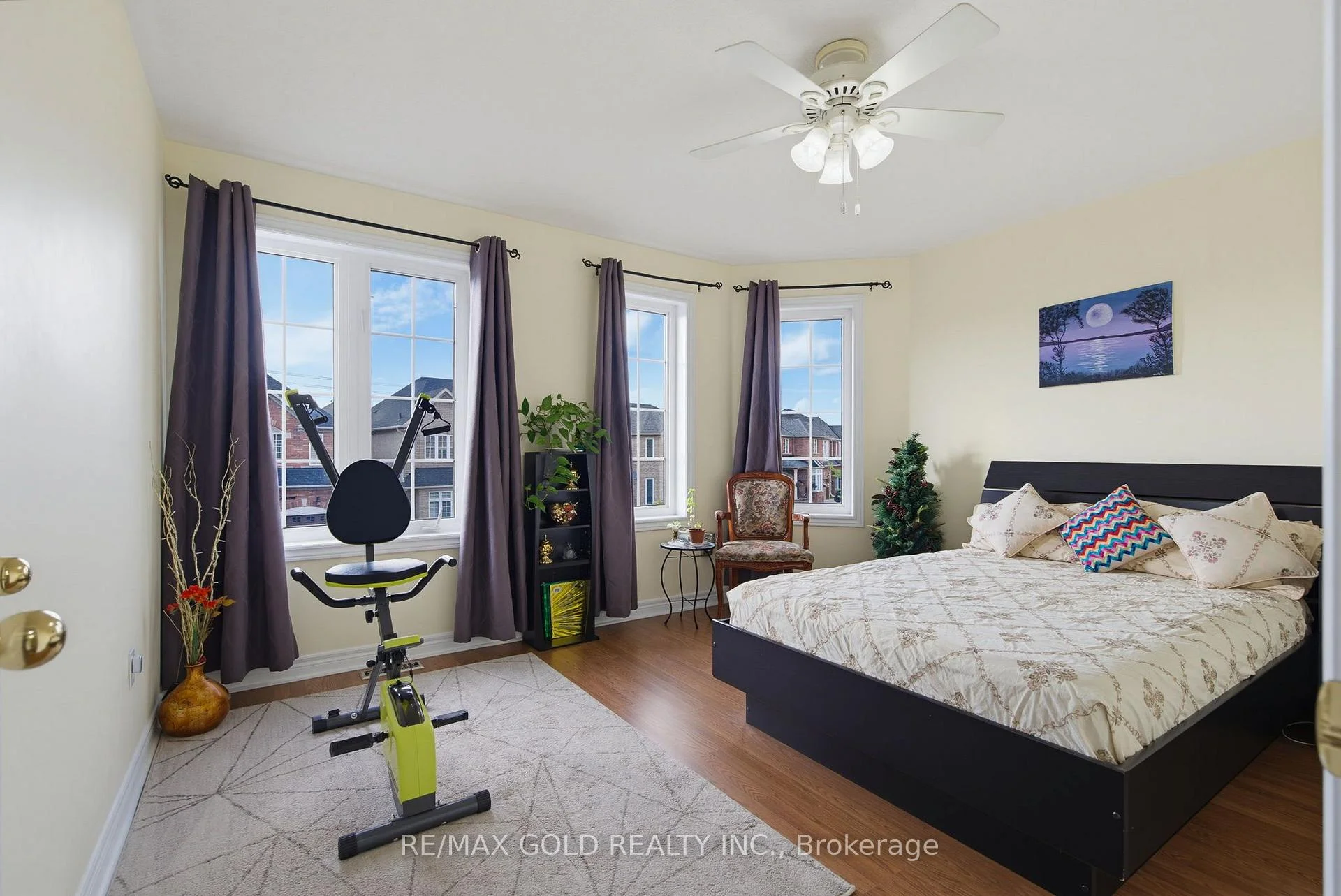 Photo 25 of 57 Quailvalley Drive, Brampton, Sandringham-Wellington — HOMEH