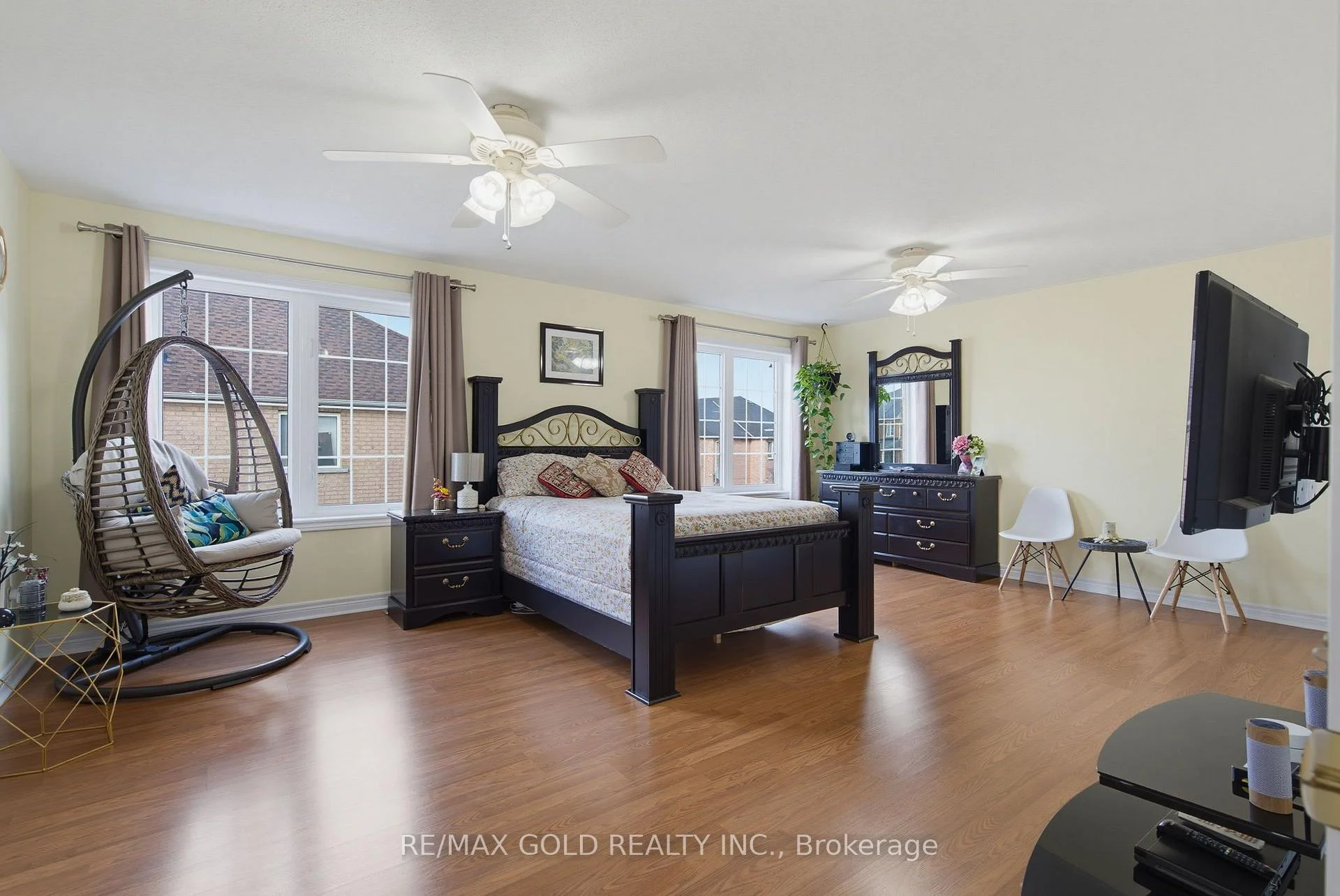 Photo 28 of 57 Quailvalley Drive, Brampton, Sandringham-Wellington — HOMEH