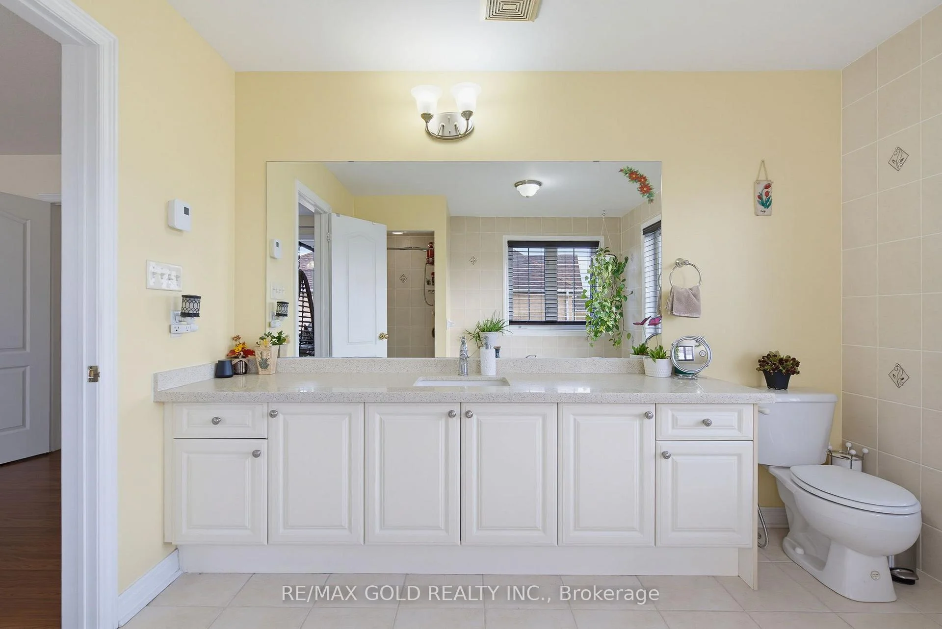 Photo 31 of 57 Quailvalley Drive, Brampton, Sandringham-Wellington — HOMEH