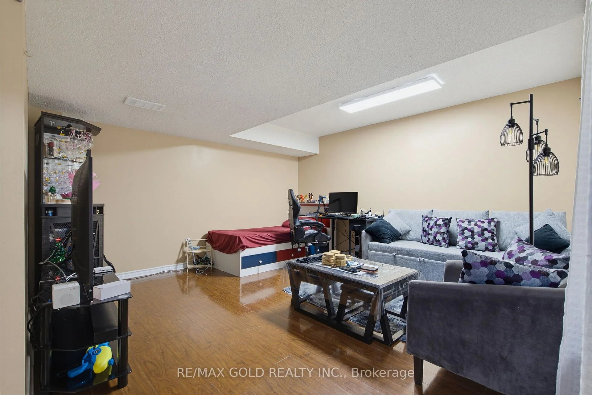 Photo 33 of 57 Quailvalley Drive, Brampton, Sandringham-Wellington — HOMEH
