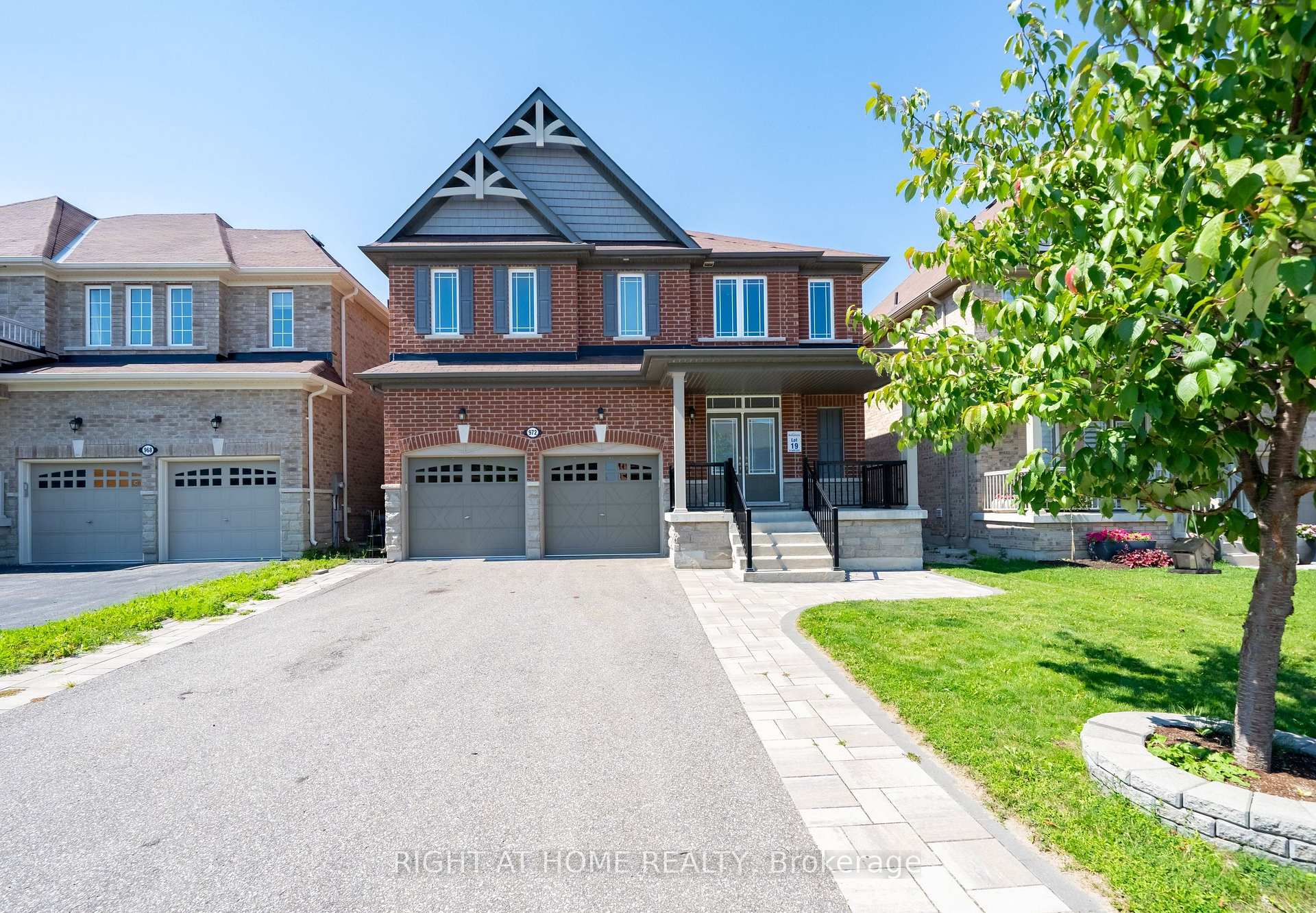Photo of 972 Green Street