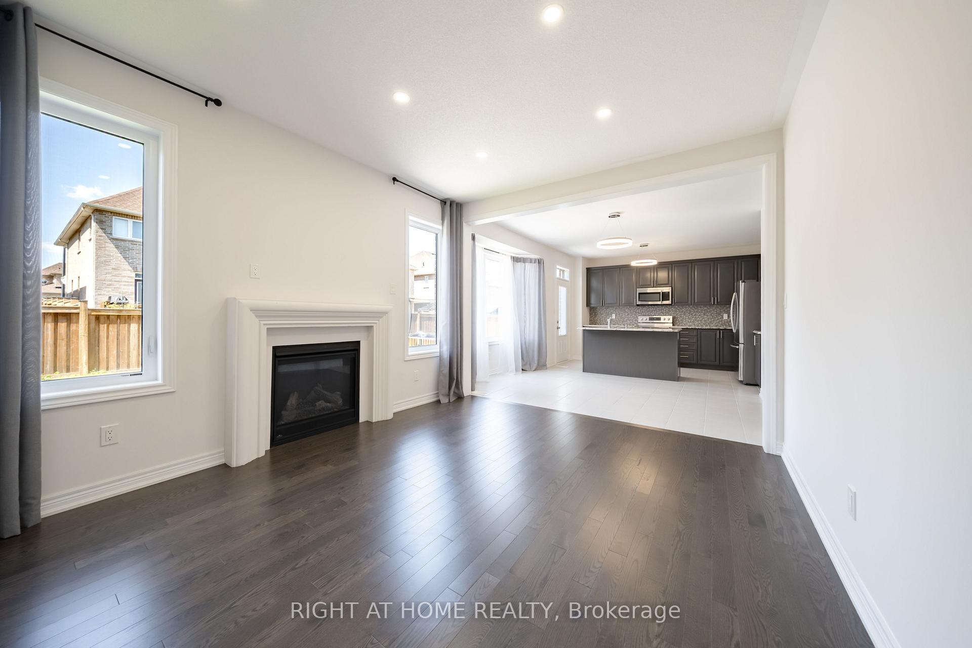 Photo 20 of 972 Green Street, Innisfil, Lefroy — HOMEH