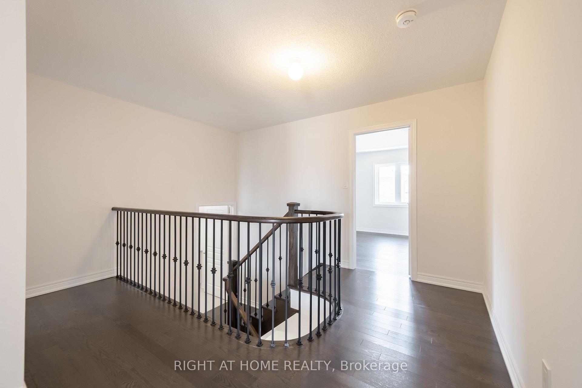 Photo 29 of 972 Green Street, Innisfil, Lefroy — HOMEH