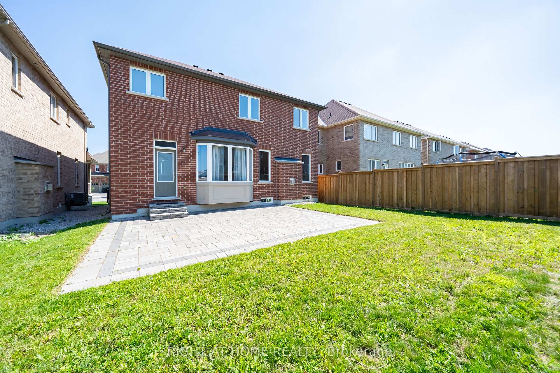 Photo 44 of 972 Green Street, Innisfil, Lefroy — HOMEH
