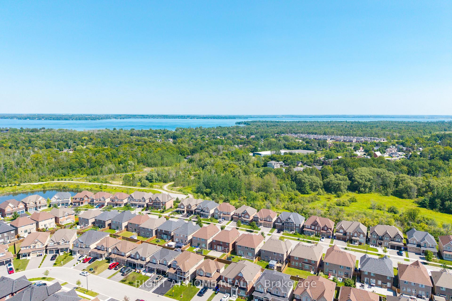 Photo 51 of 972 Green Street, Innisfil, Lefroy — HOMEH