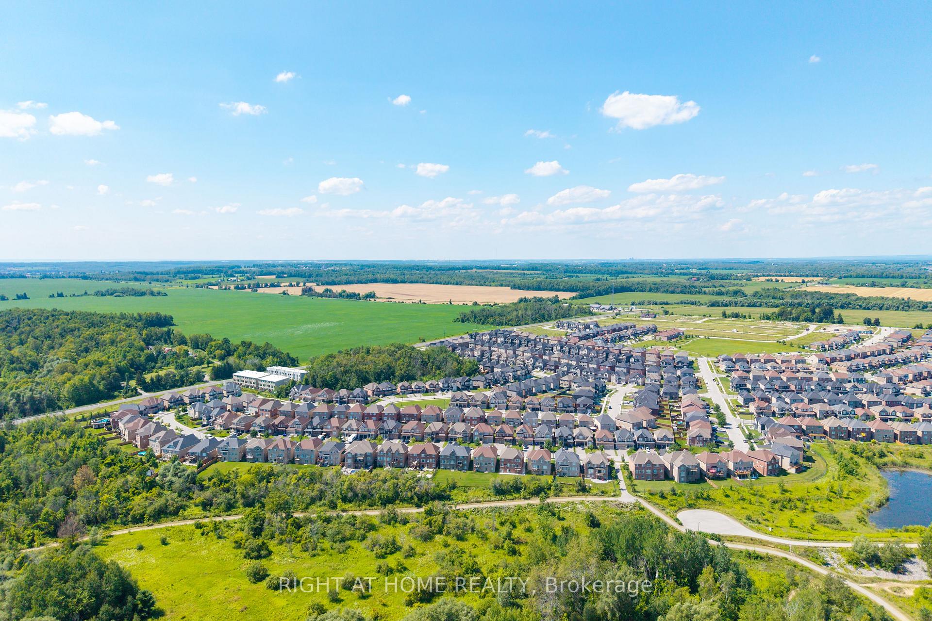 Photo 53 of 972 Green Street, Innisfil, Lefroy — HOMEH