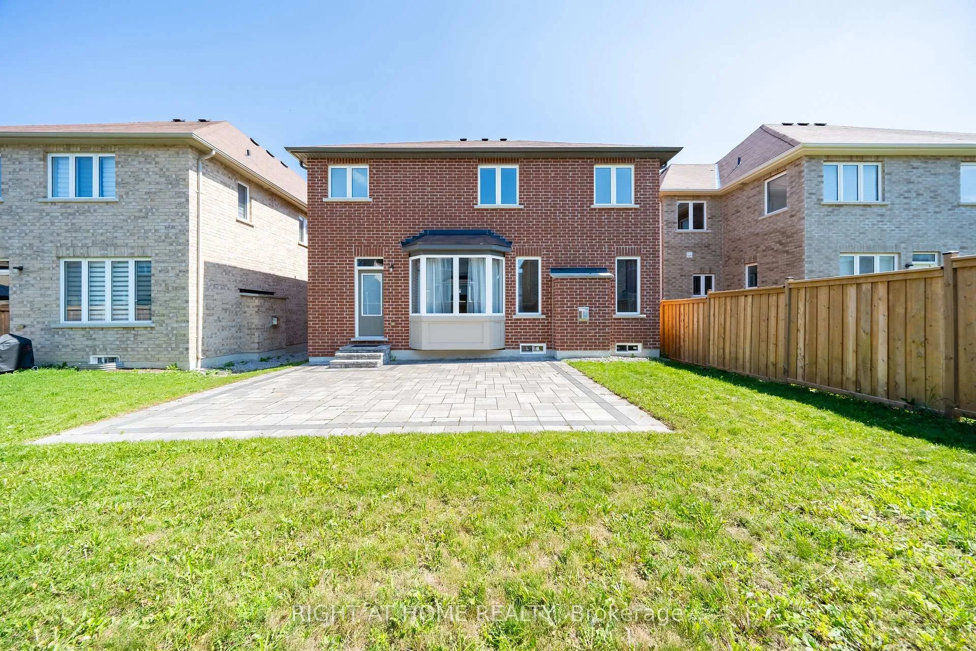 Photo 49 of 972 Green Street, Innisfil, Lefroy — HOMEH