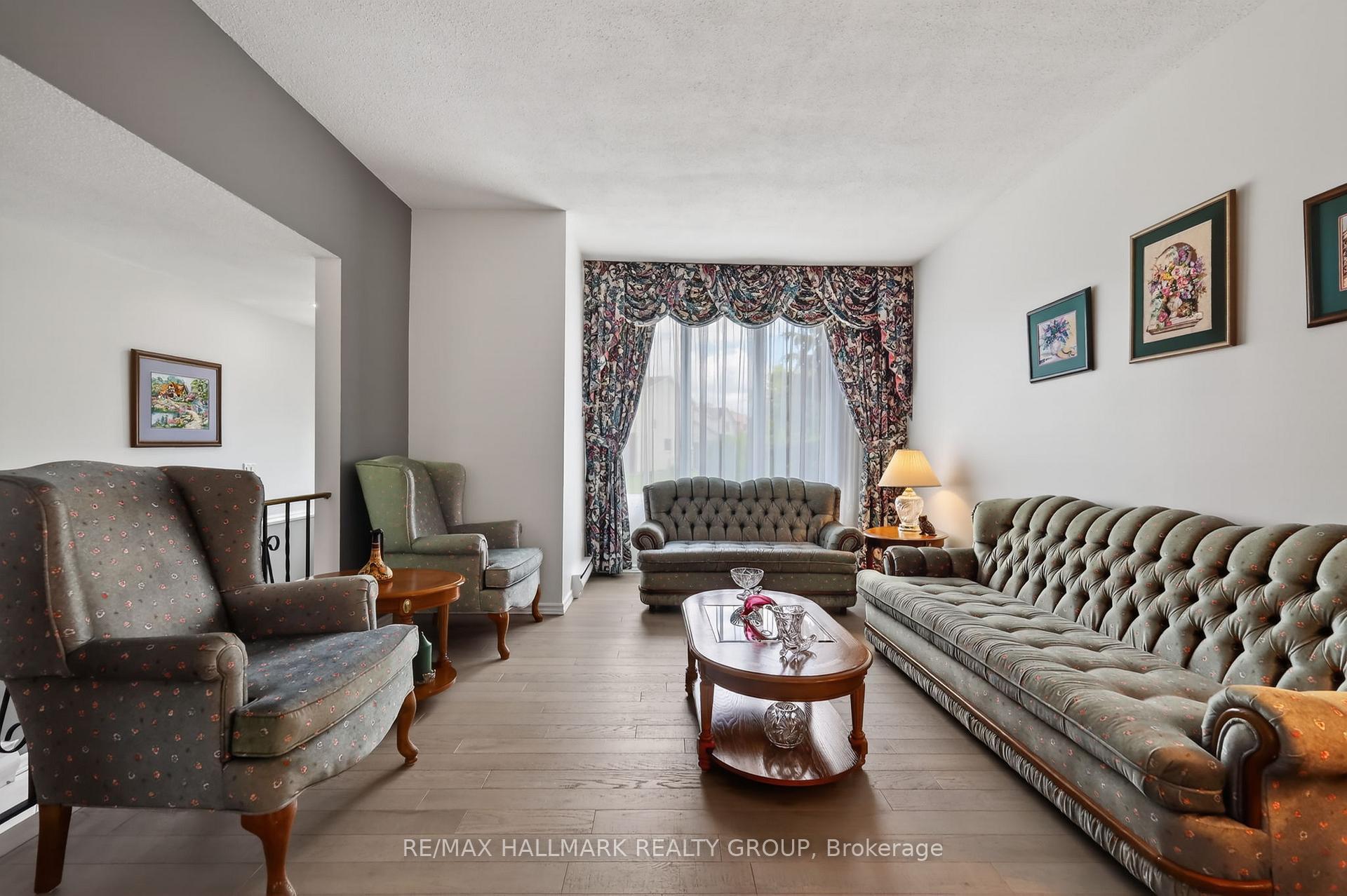 Photo 6 of 1463 Kamouraska Circle, Ottawa, Chateauneuf — HOMEH