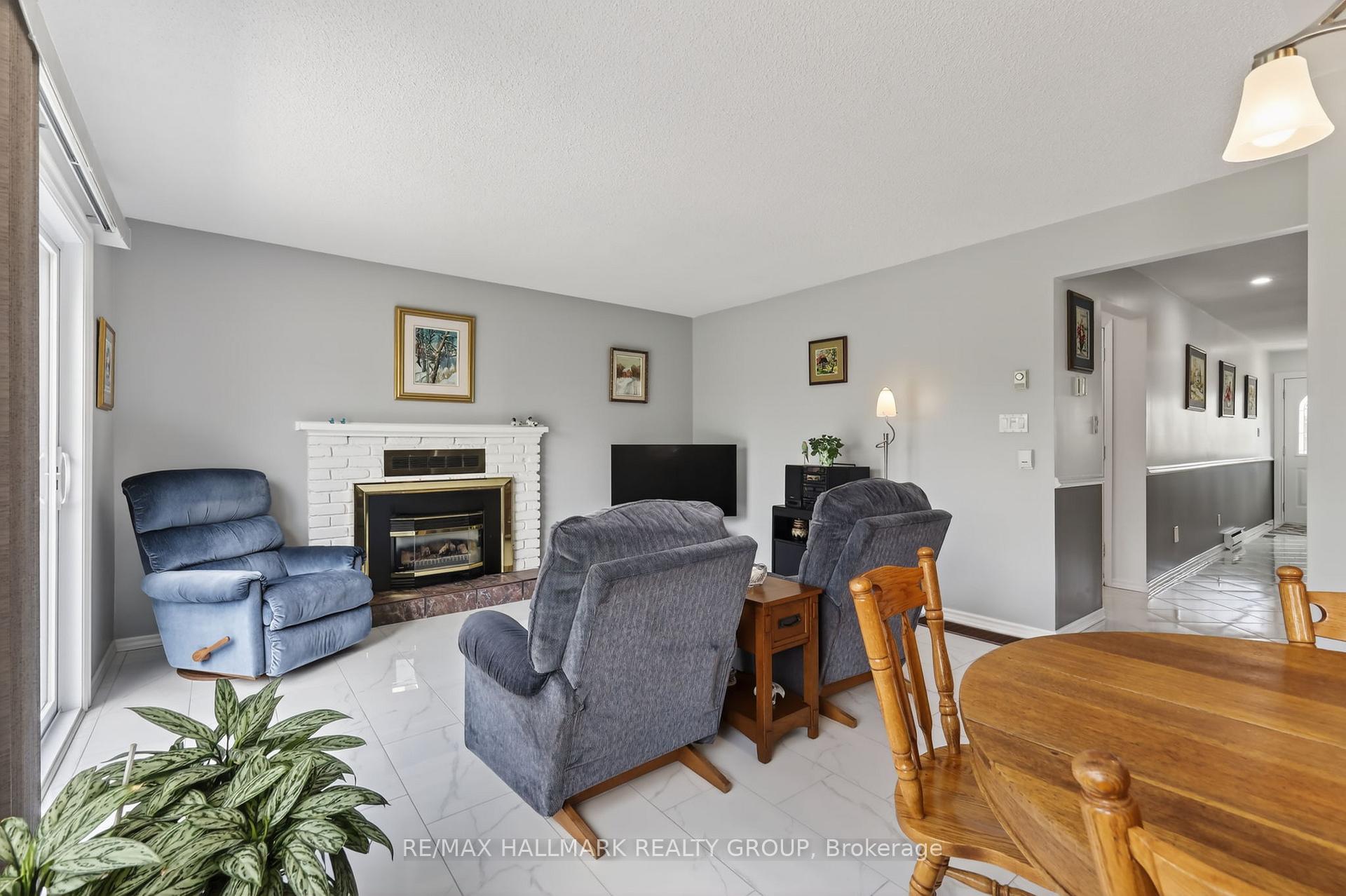 Photo 14 of 1463 Kamouraska Circle, Ottawa, Chateauneuf — HOMEH