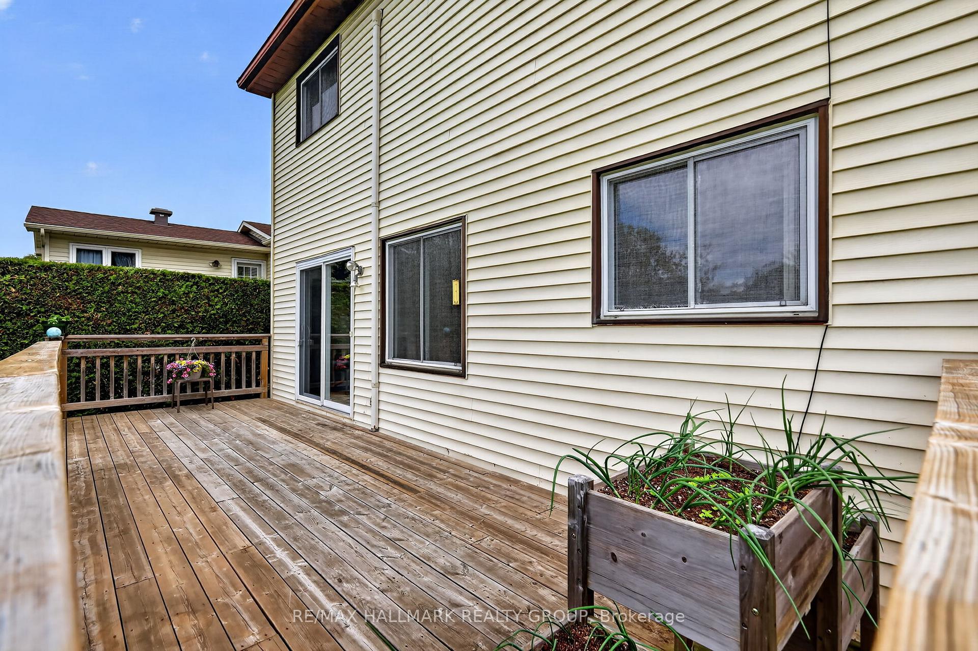 Photo 34 of 1463 Kamouraska Circle, Ottawa, Chateauneuf — HOMEH