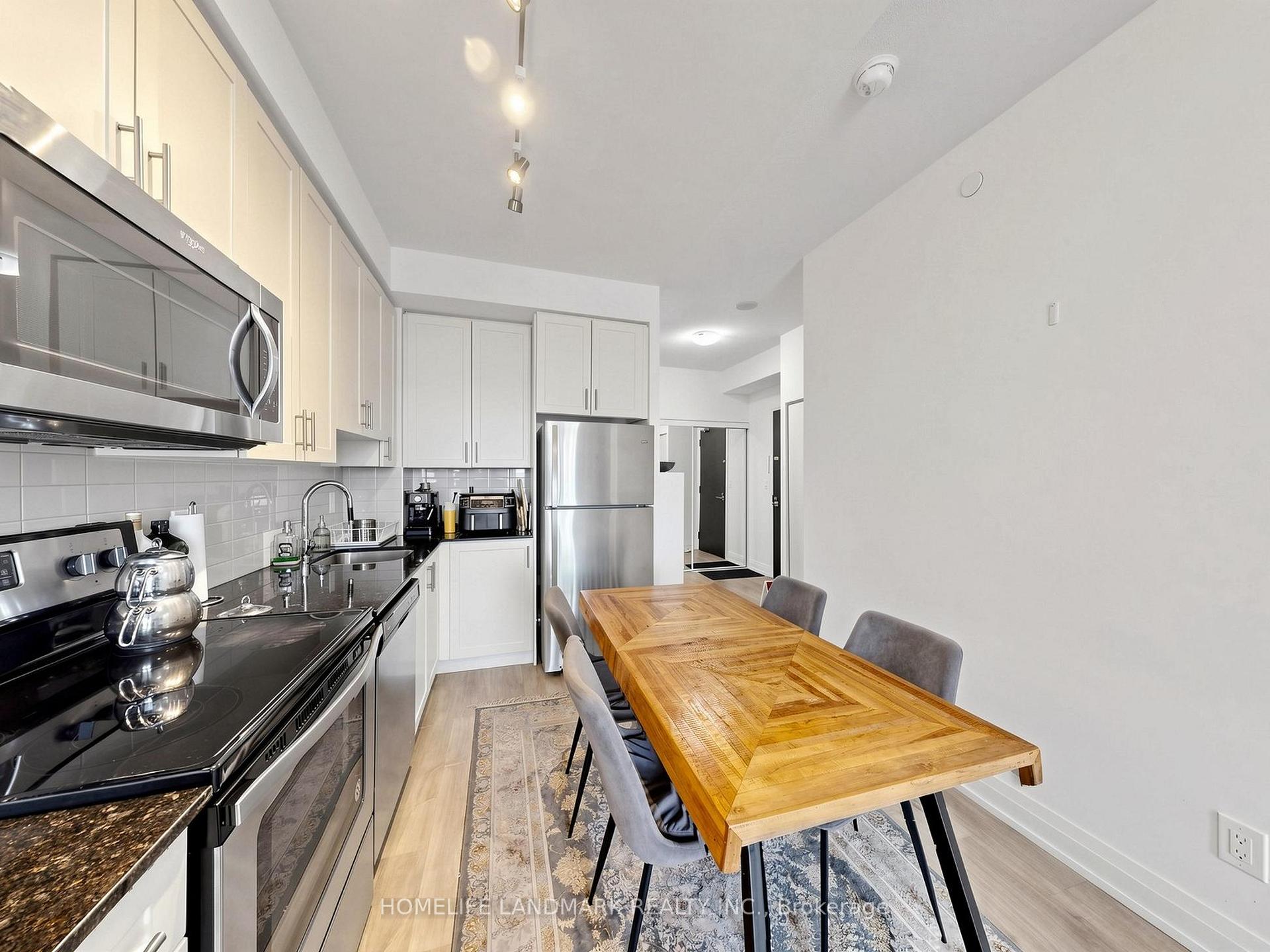 Photo 8 of Unit 2212, 3700 Highway 7 Road, Vaughan, Vaughan Corporate Centre — HOMEH