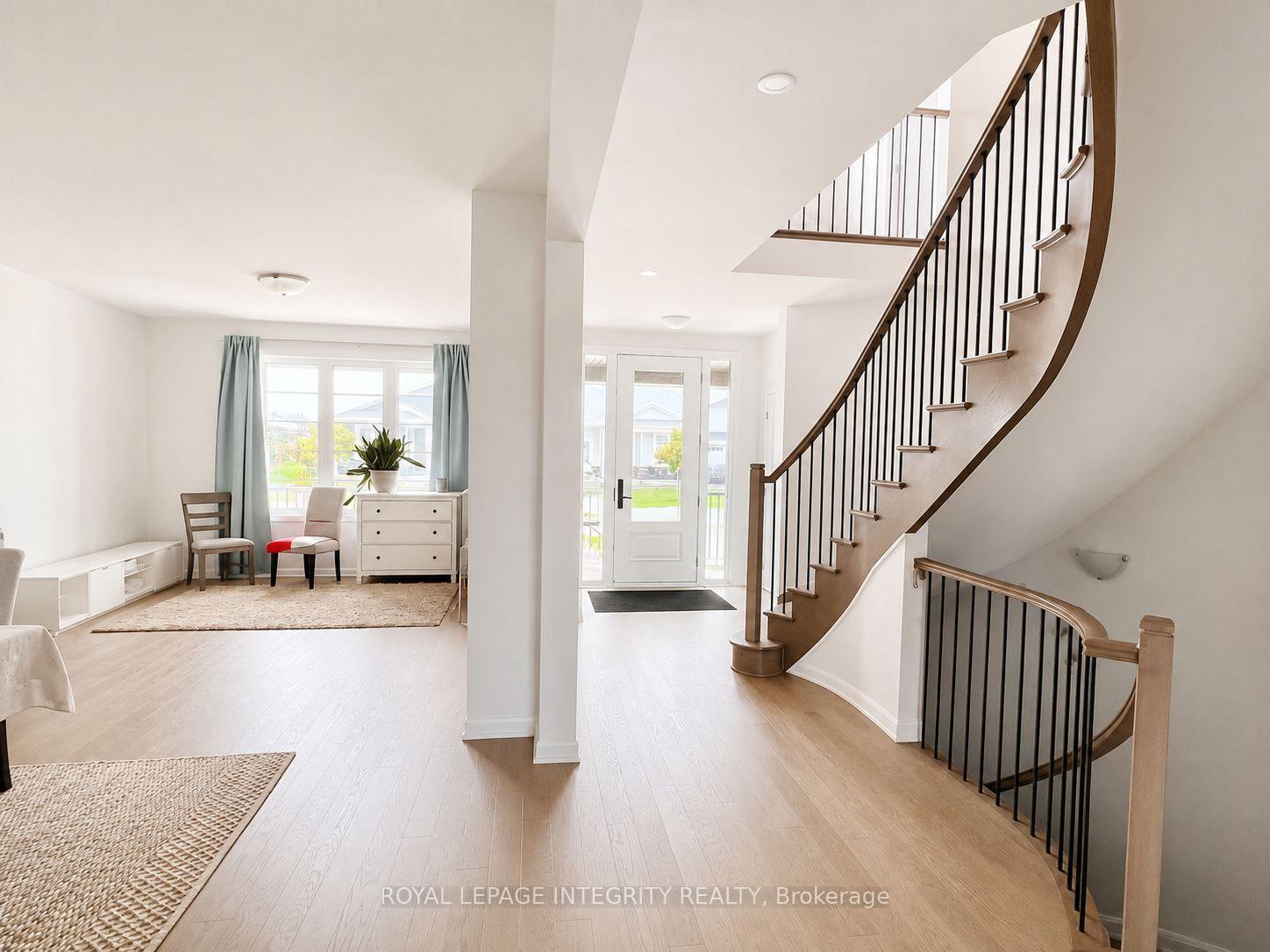 Photo 4 of 747 Coast Circle, Ottawa, Mahogany Community — HOMEH