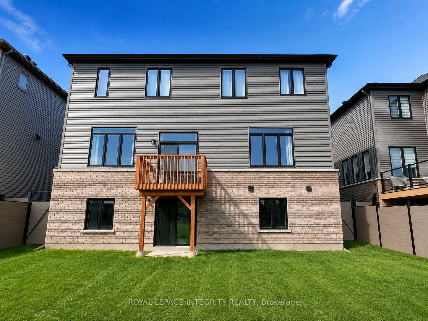 Photo 22 of 747 Coast Circle, Ottawa, Mahogany Community — HOMEH