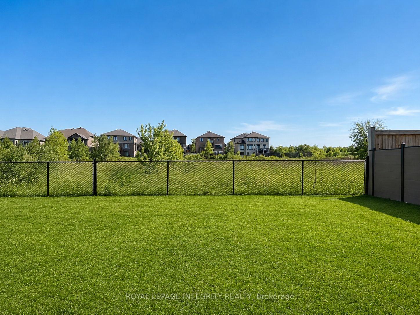 Photo 24 of 747 Coast Circle, Ottawa, Mahogany Community — HOMEH