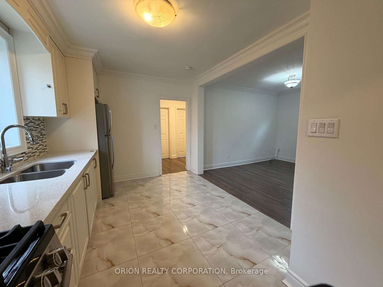 Photo 6 of 266 Viewmount Avenue, North York, Yorkdale-Glen Park — HOMEH