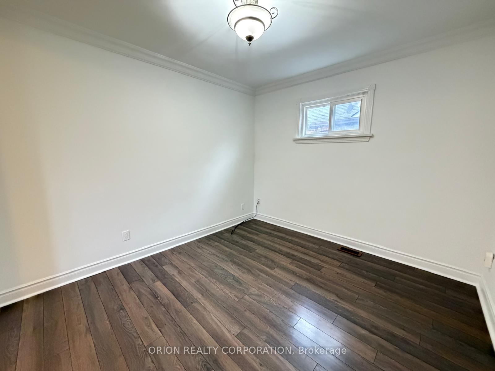 Photo 13 of 266 Viewmount Avenue, North York, Yorkdale-Glen Park — HOMEH