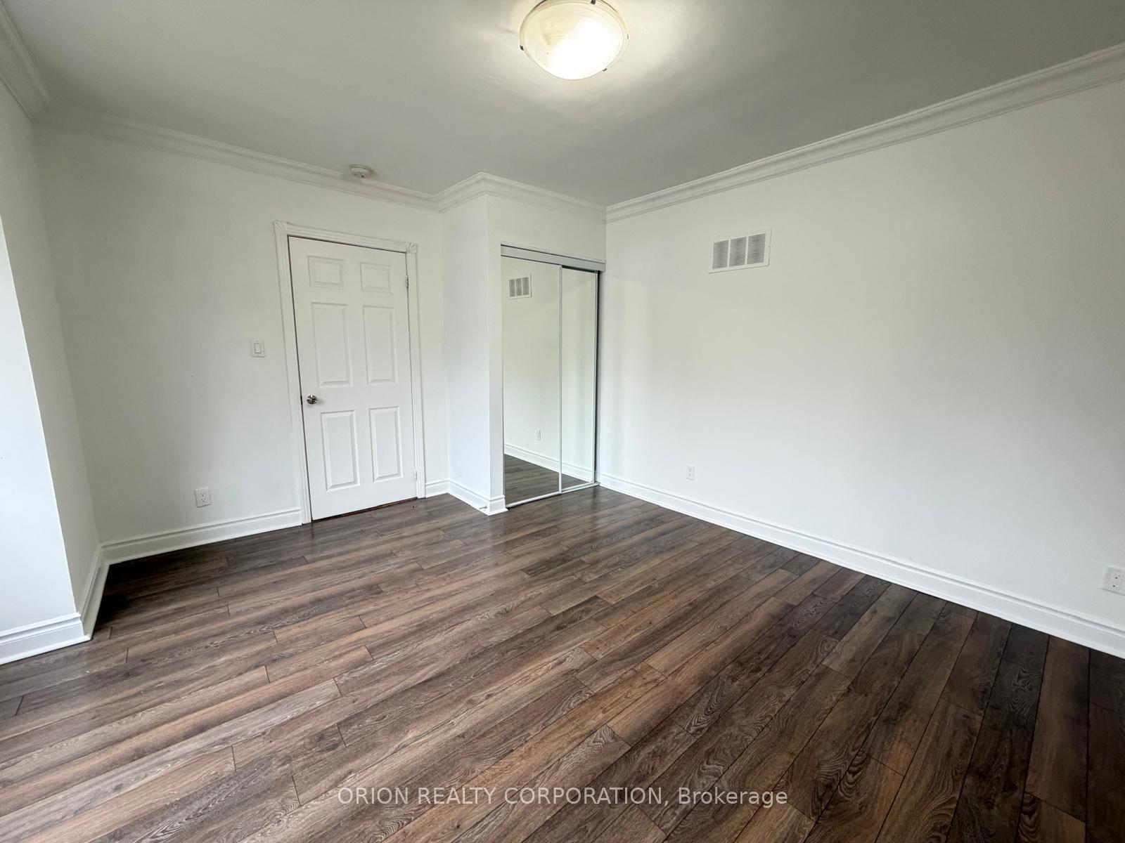Photo 27 of 266 Viewmount Avenue, North York, Yorkdale-Glen Park — HOMEH