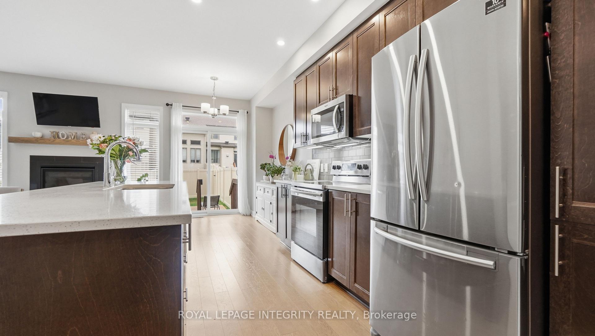 Photo 6 of 662 Putney Crescent, Ottawa, Stittsville (South) — HOMEH