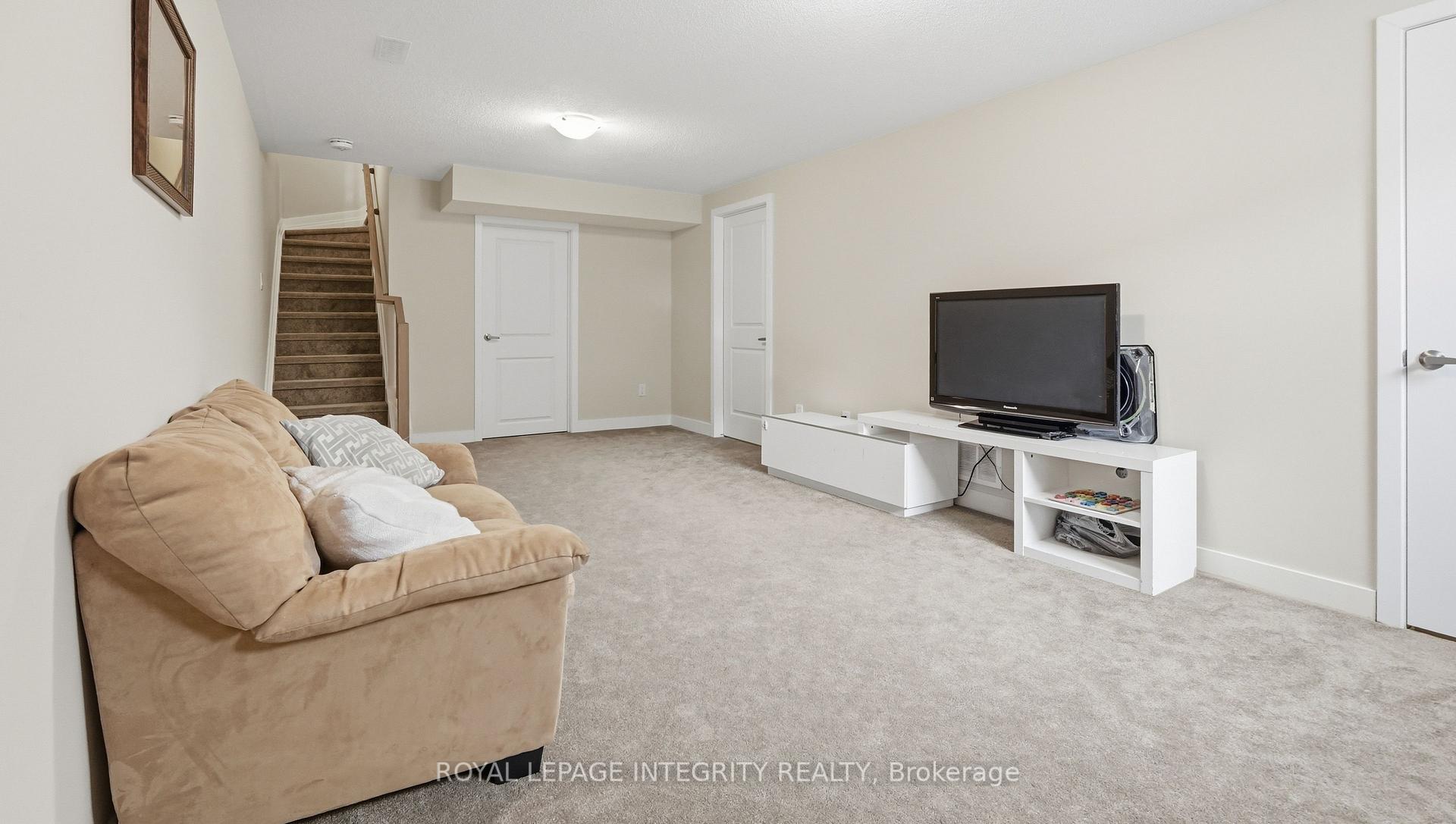 Photo 17 of 662 Putney Crescent, Ottawa, Stittsville (South) — HOMEH