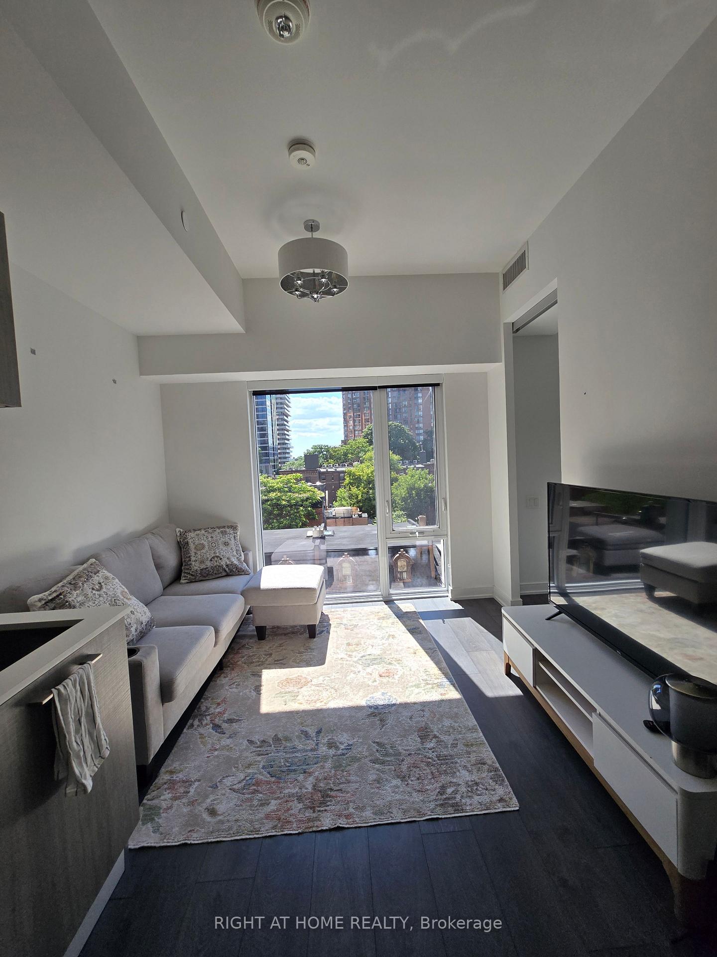 Photo 1 of Unit 512, 3 Gloucester Street, Toronto, Church-Yonge Corridor — HOMEH