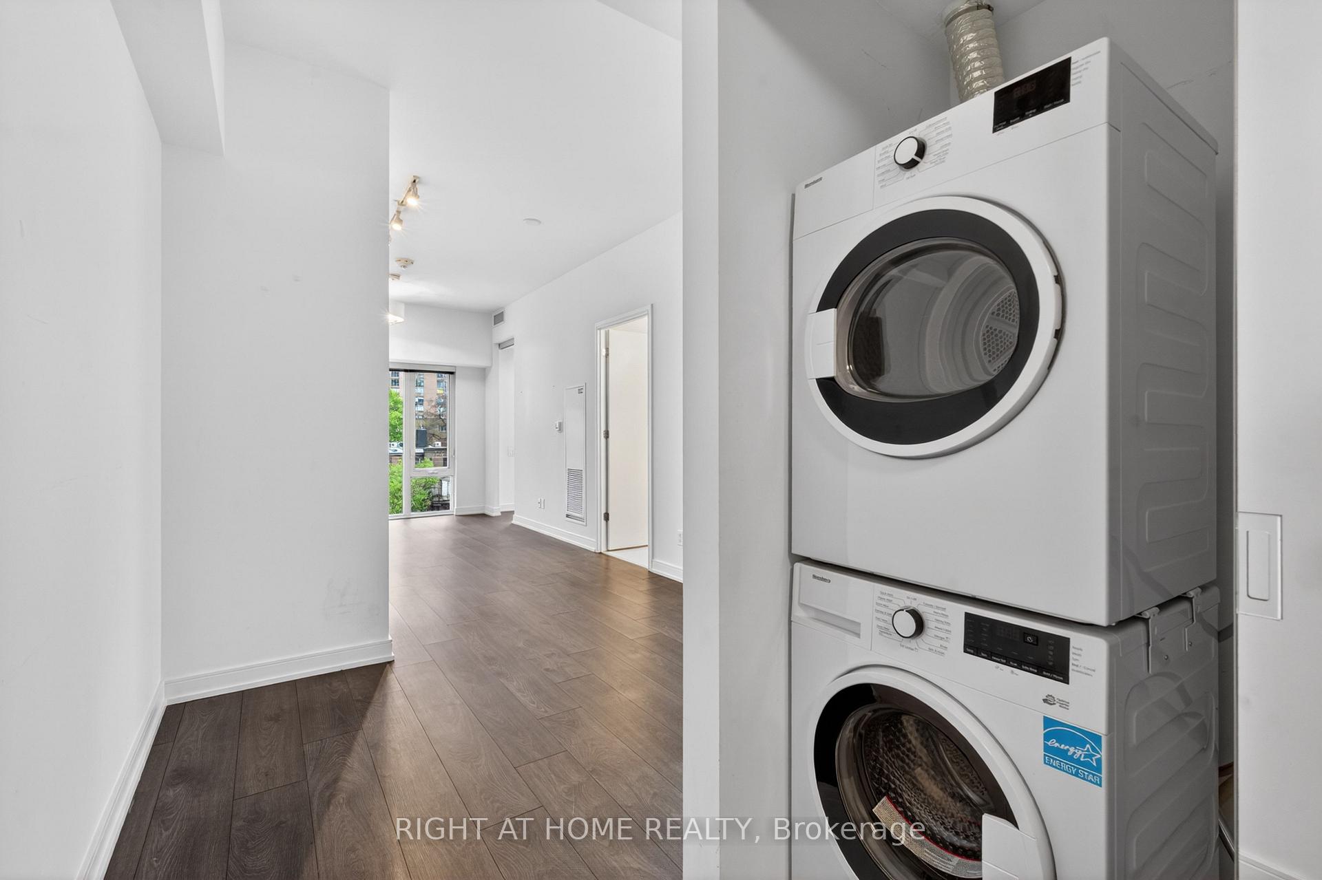 Photo 17 of Unit 512, 3 Gloucester Street, Toronto, Church-Yonge Corridor — HOMEH