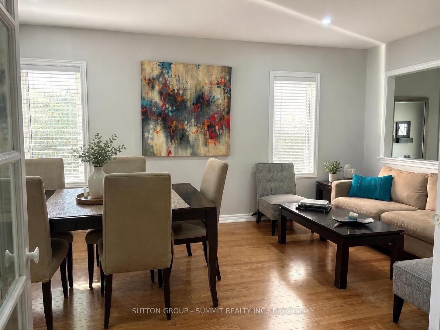 Photo 7 of 910 Knotty Pine Grove, Mississauga, Meadowvale Village — HOMEH