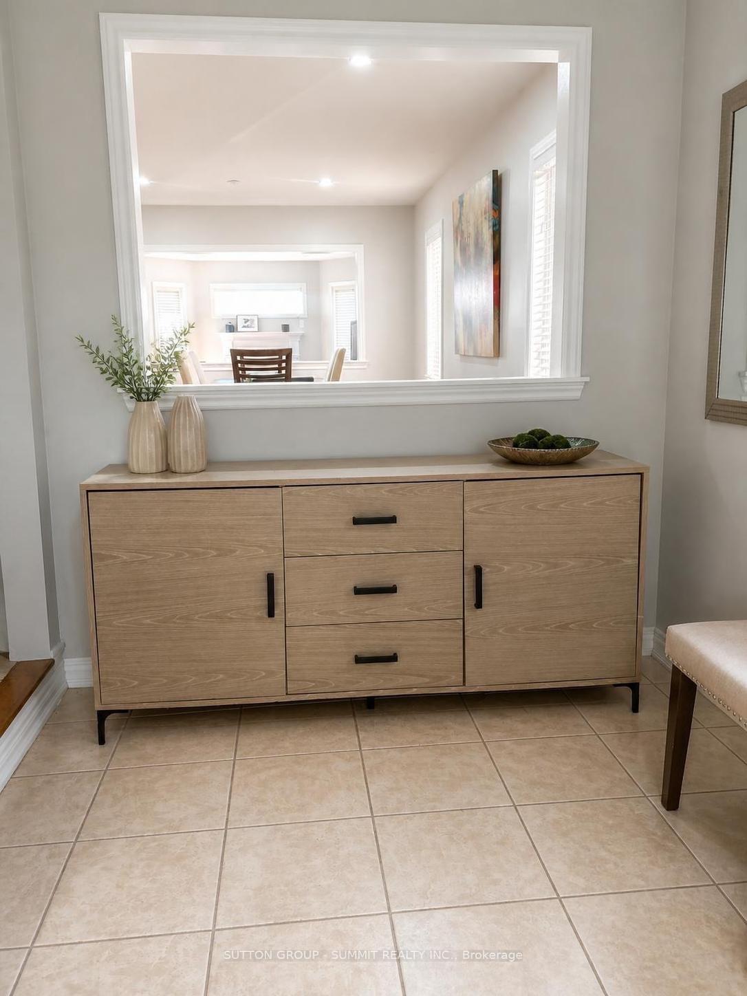 Photo 14 of 910 Knotty Pine Grove, Mississauga, Meadowvale Village — HOMEH
