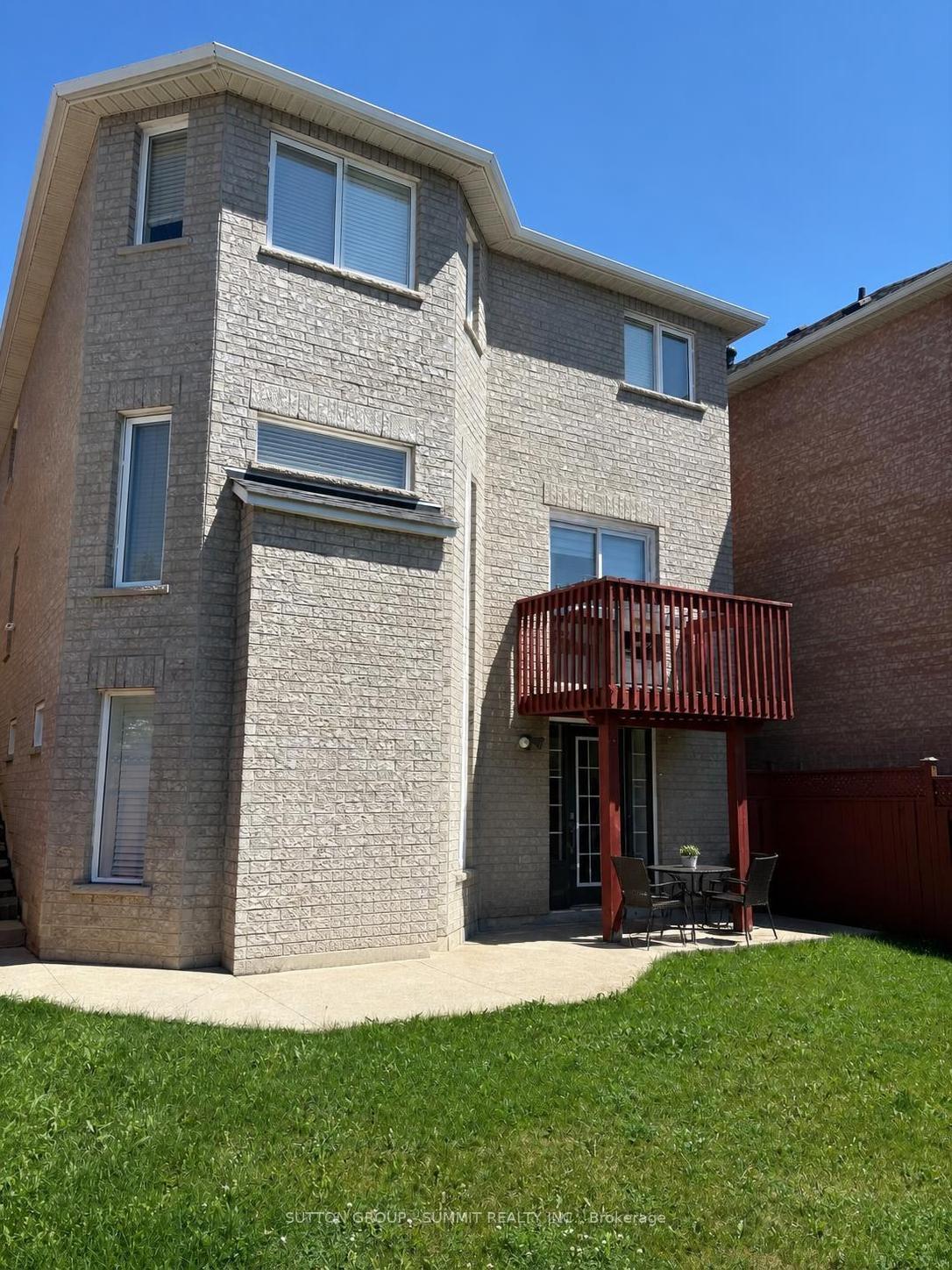 Photo 17 of 910 Knotty Pine Grove, Mississauga, Meadowvale Village — HOMEH