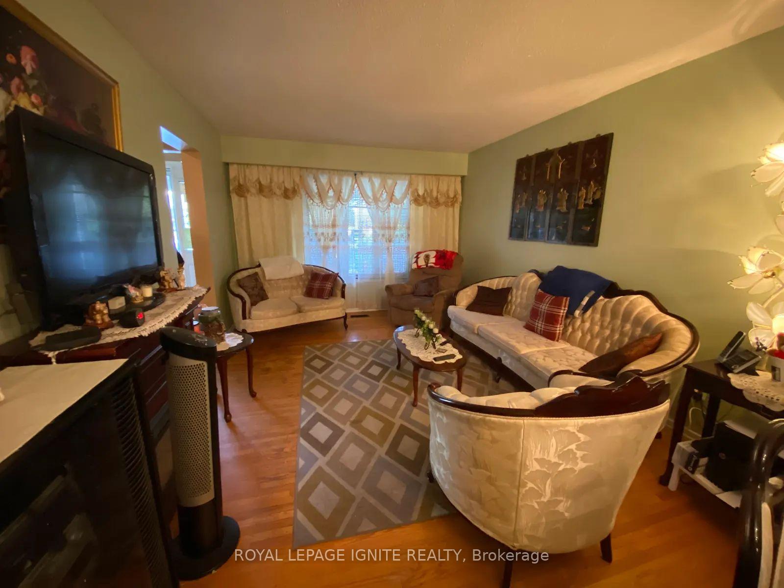 Photo 49 of 83 Coxworth Crescent, Scarborough, Malvern — HOMEH