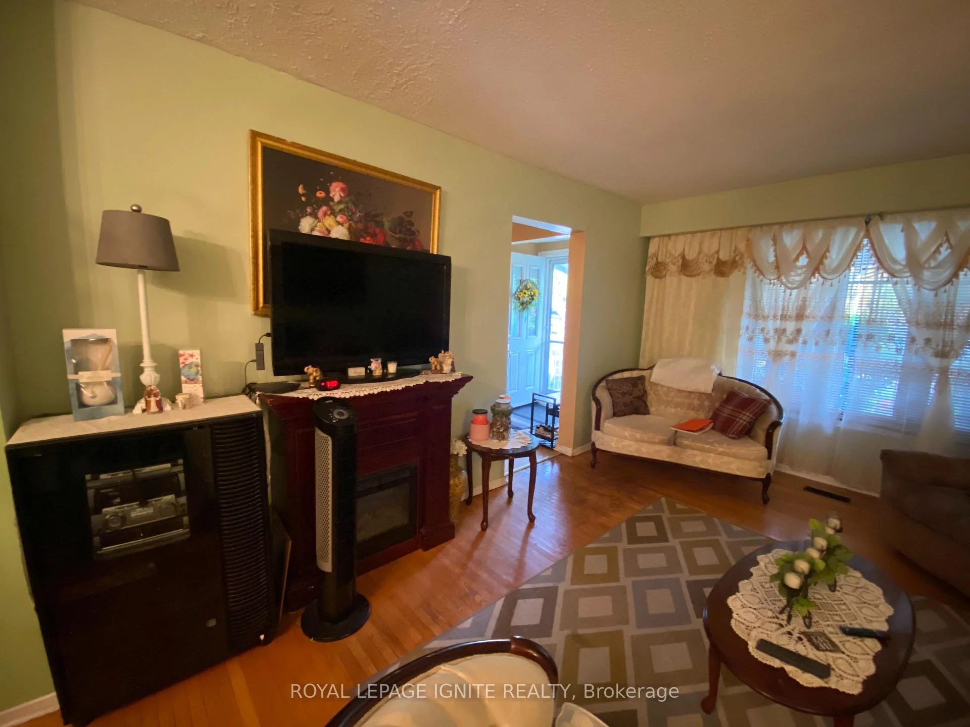 Photo 26 of 83 Coxworth Crescent, Scarborough, Malvern — HOMEH