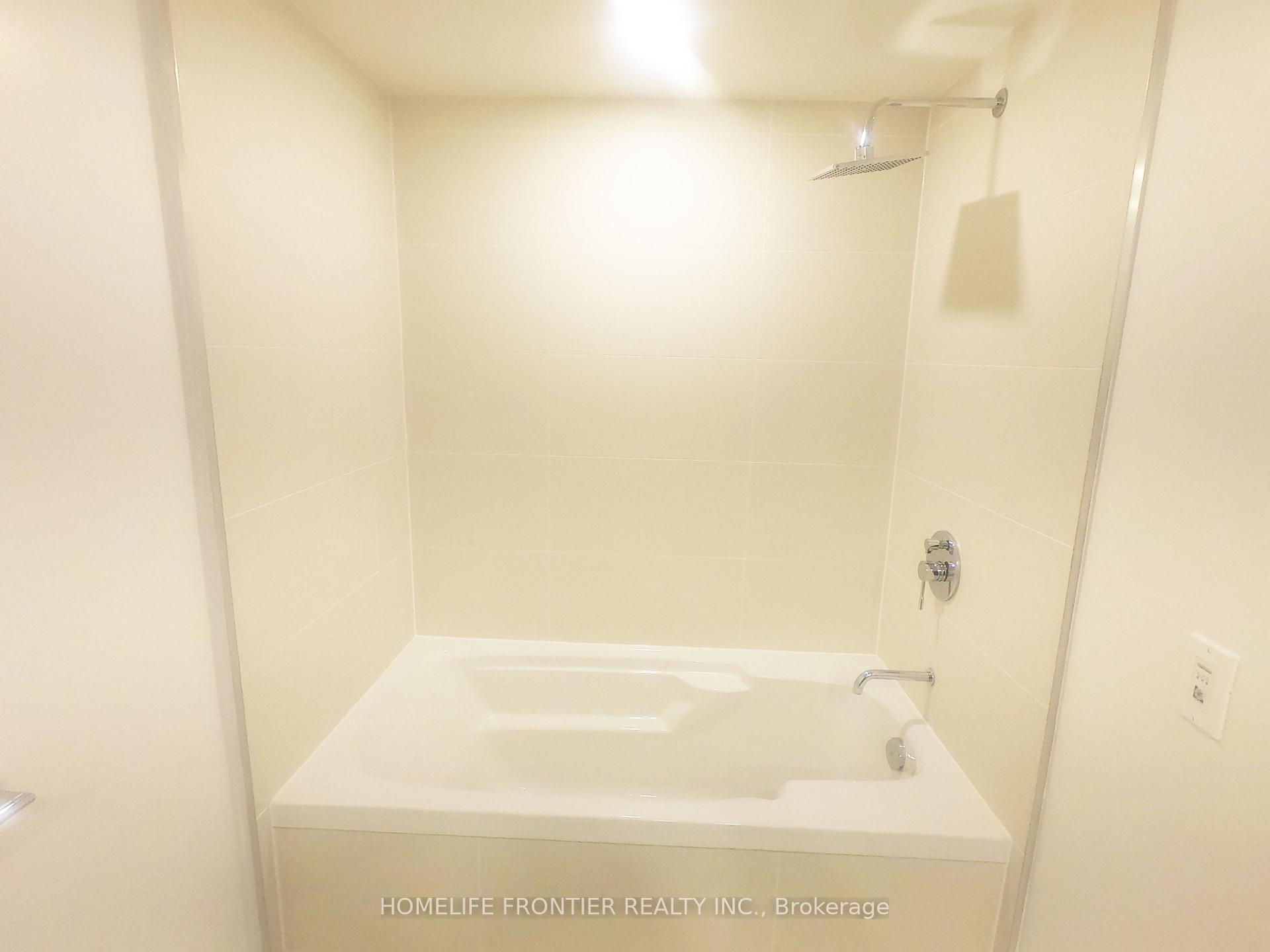 Photo 4 of Unit 744, 8 Hillsdale Avenue E, Toronto, Mount Pleasant West — HOMEH