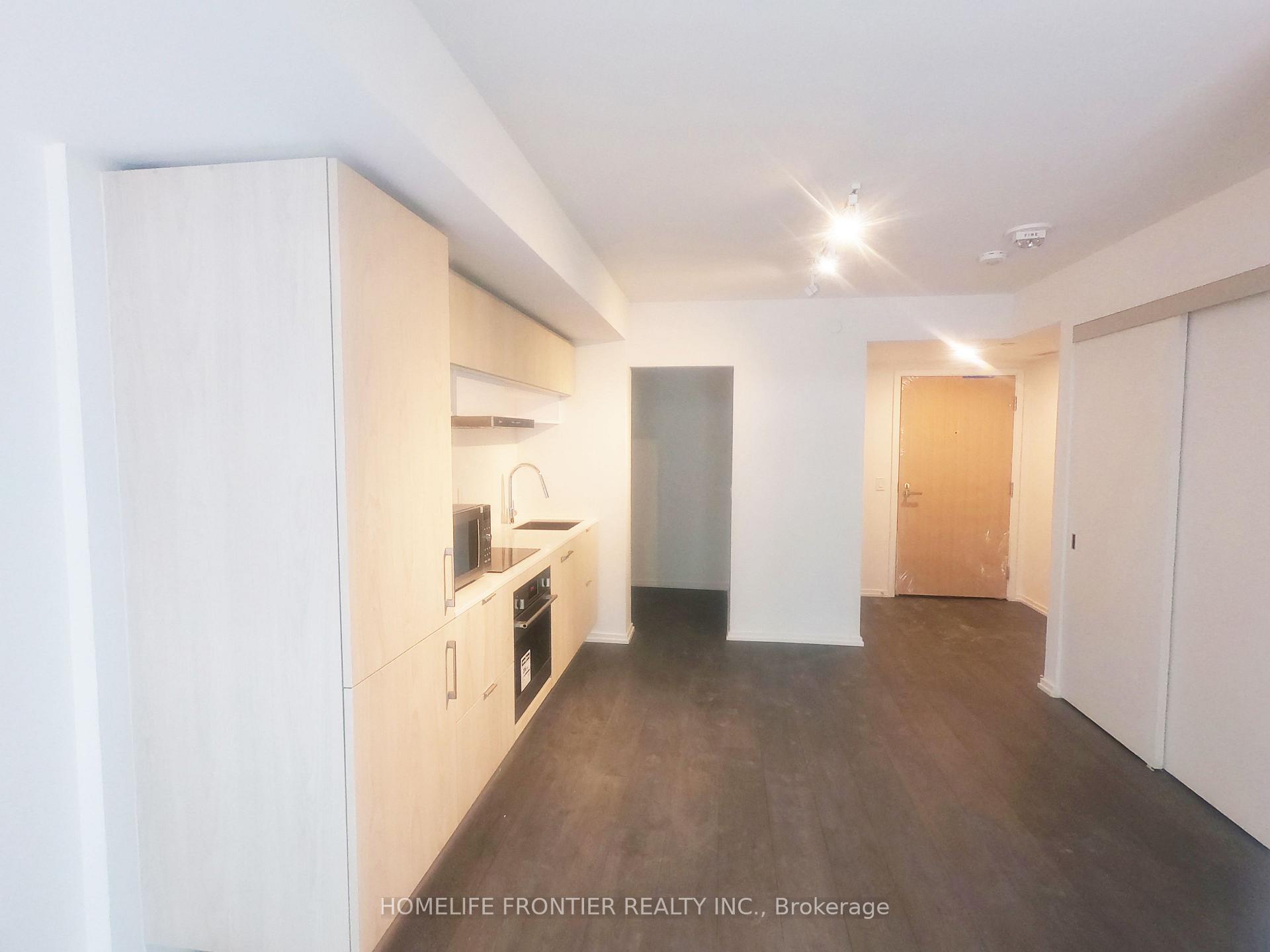 Photo 9 of Unit 744, 8 Hillsdale Avenue E, Toronto, Mount Pleasant West — HOMEH