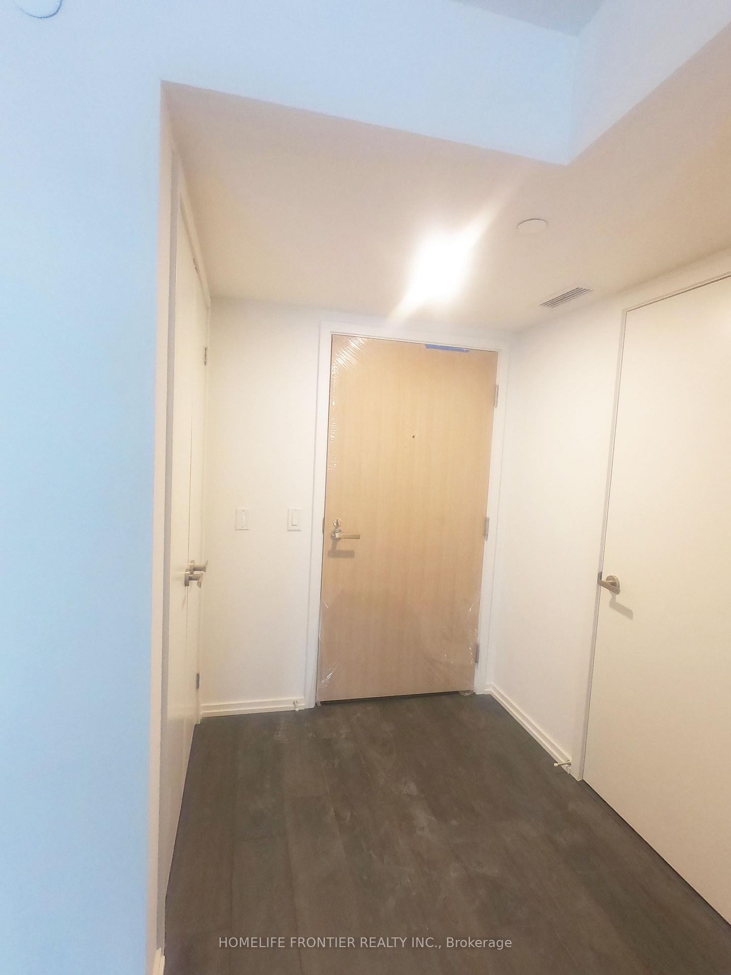 Photo 10 of Unit 744, 8 Hillsdale Avenue E, Toronto, Mount Pleasant West — HOMEH