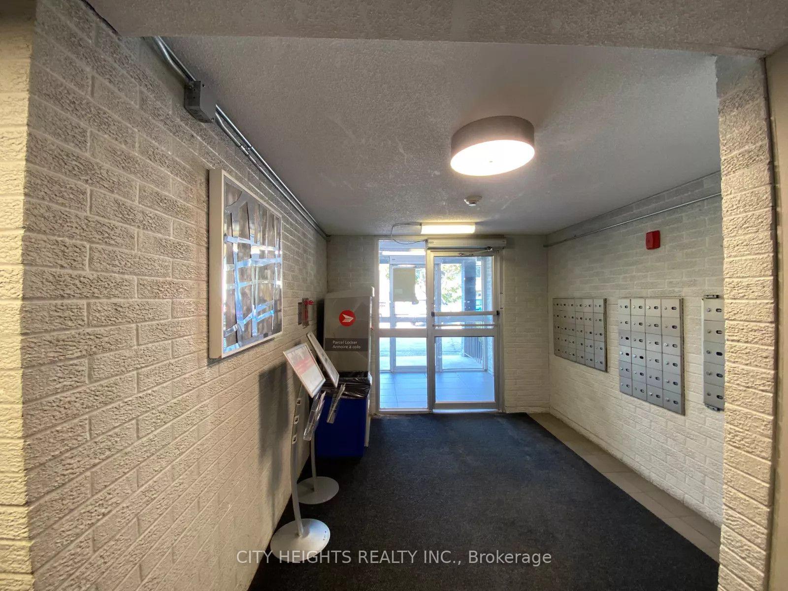 Photo 8 of Unit 506, 286 Chandler Drive, Kitchener, Laurentian Hills — HOMEH