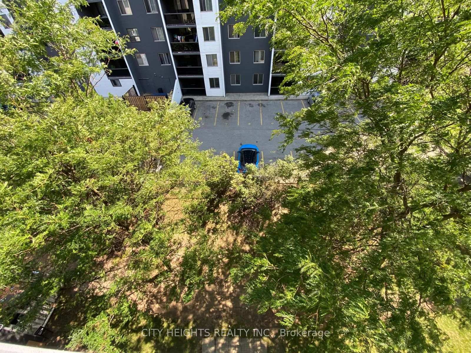 Photo 9 of Unit 506, 286 Chandler Drive, Kitchener, Laurentian Hills — HOMEH