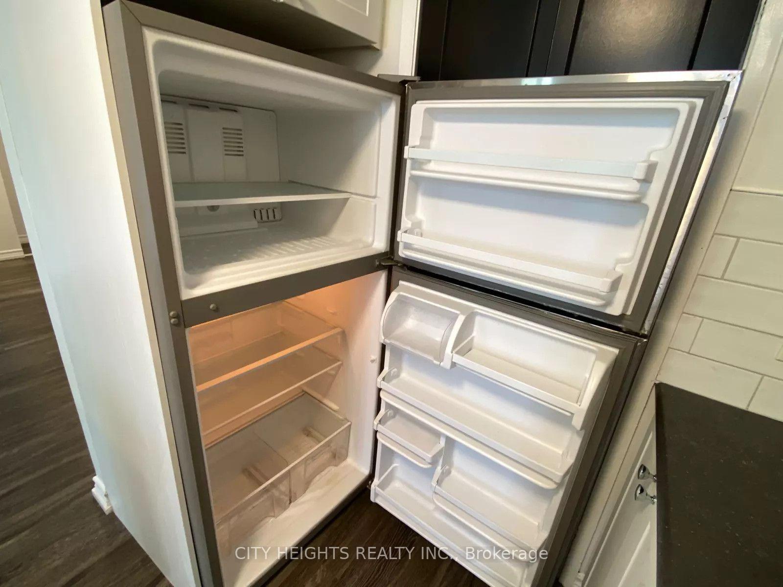 Photo 16 of Unit 506, 286 Chandler Drive, Kitchener, Laurentian Hills — HOMEH