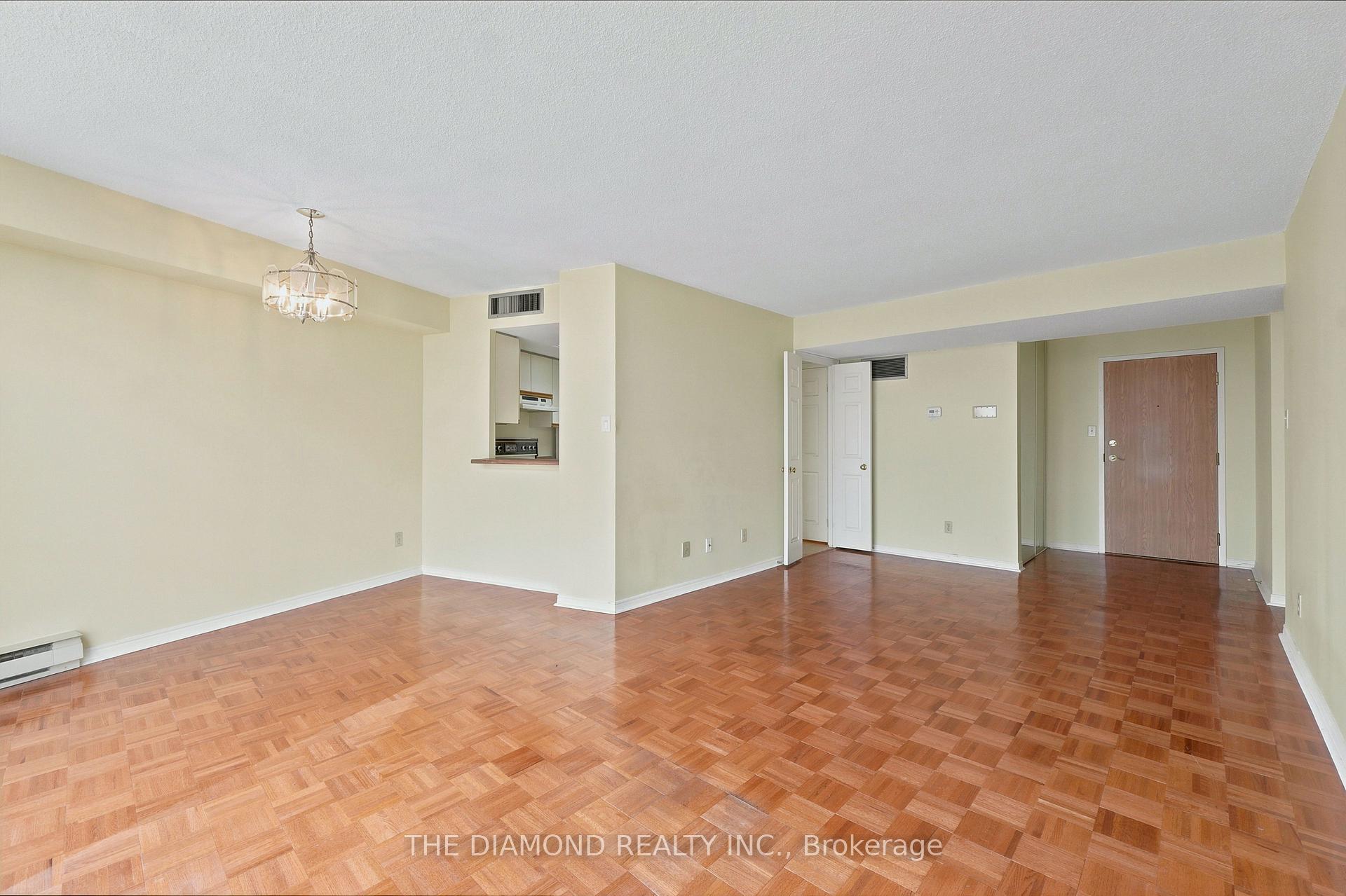 Photo 7 of Unit 1805, 1360 Rathburn Road E, Mississauga, Rathwood — HOMEH