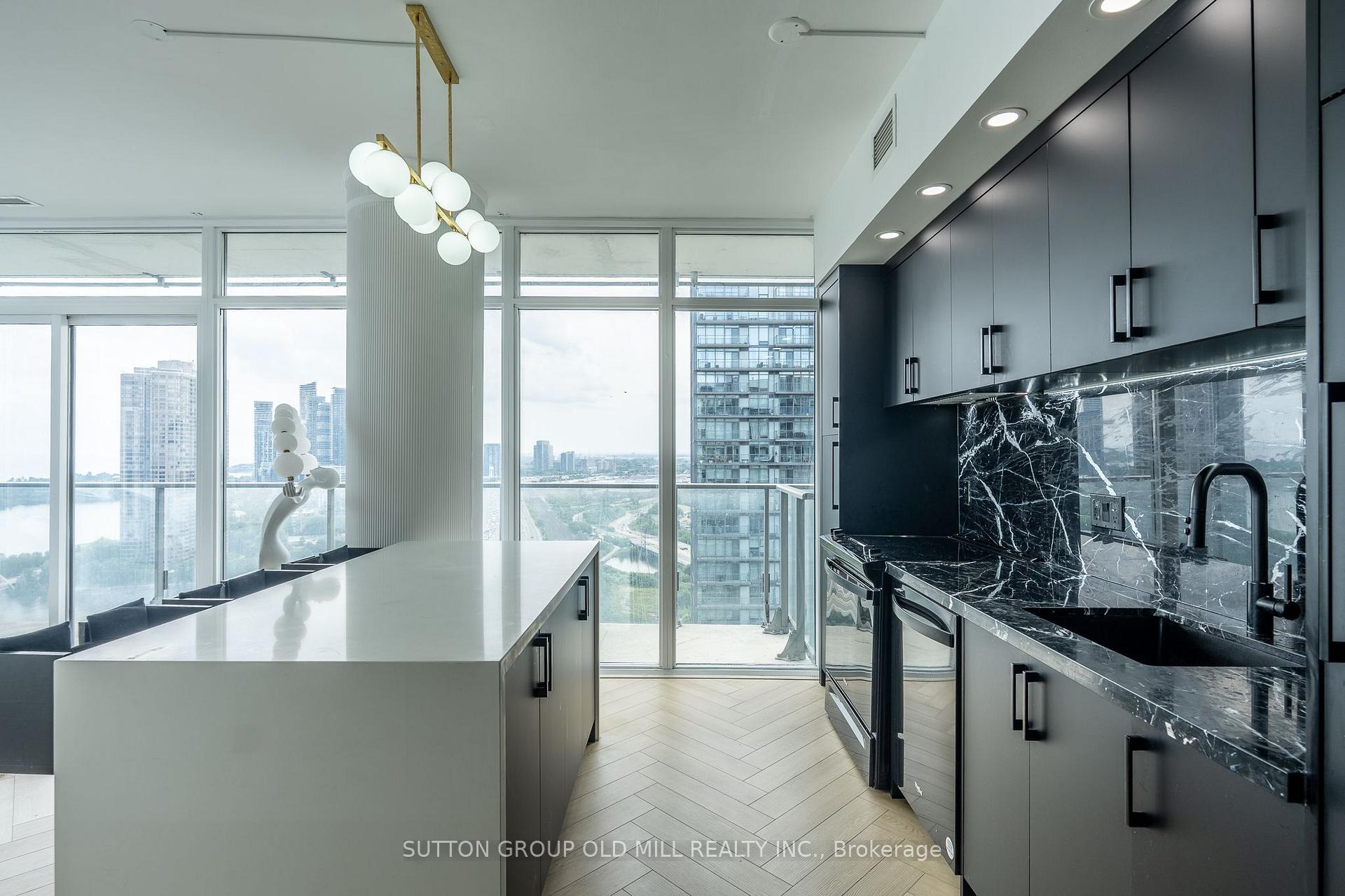 Photo 10 of Unit 2505, 103 The Queensway, Toronto, High Park-Swansea — HOMEH