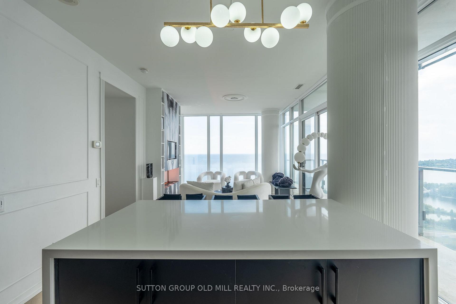Photo 18 of Unit 2505, 103 The Queensway, Toronto, High Park-Swansea — HOMEH