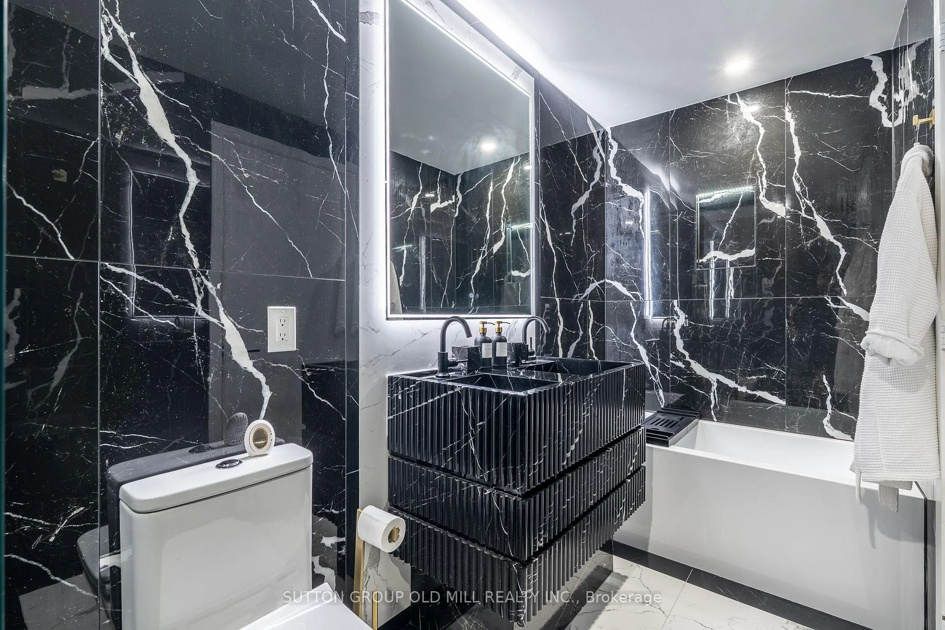 Photo 30 of Unit 2505, 103 The Queensway, Toronto, High Park-Swansea — HOMEH