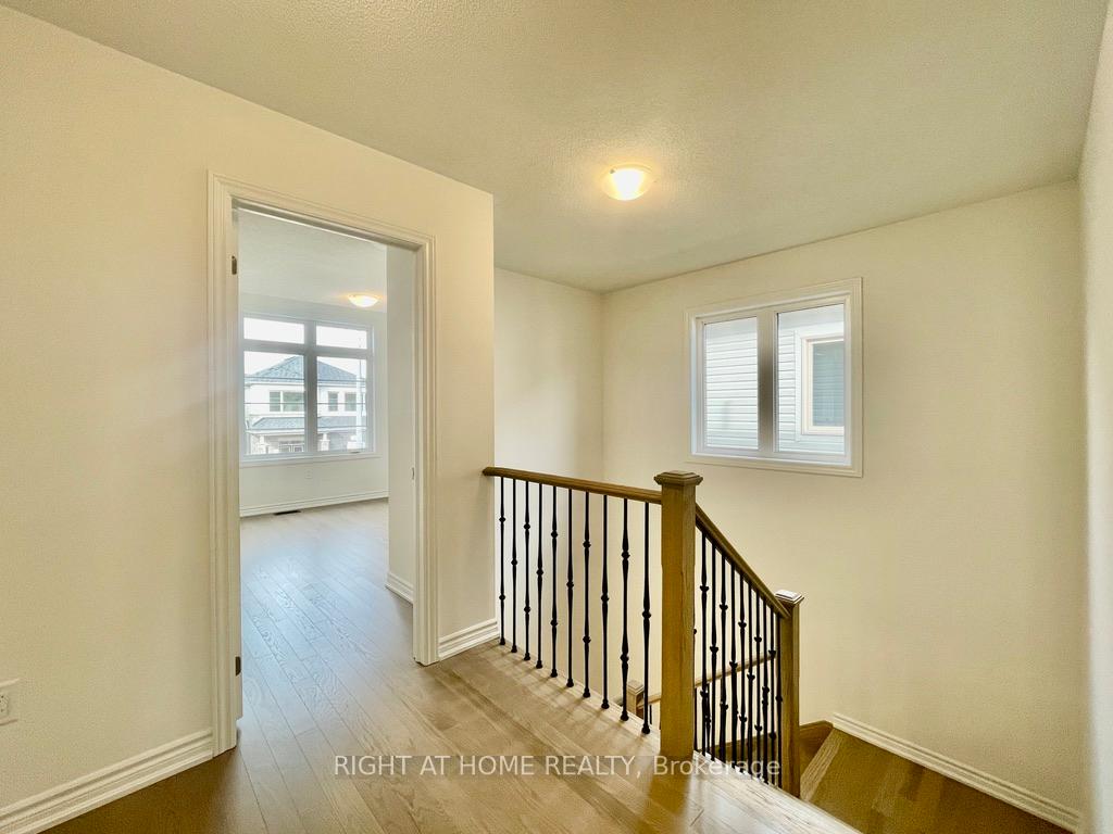 Photo 27 of 64 Gemini Drive, Barrie, Rural Barrie Southeast — HOMEH