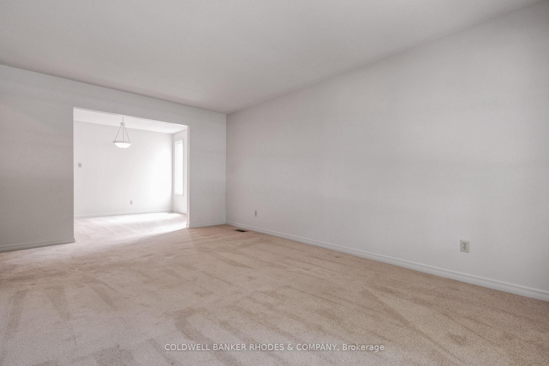 Photo 4 of 6290 Fortune Drive, Ottawa, Convent Glen North — HOMEH
