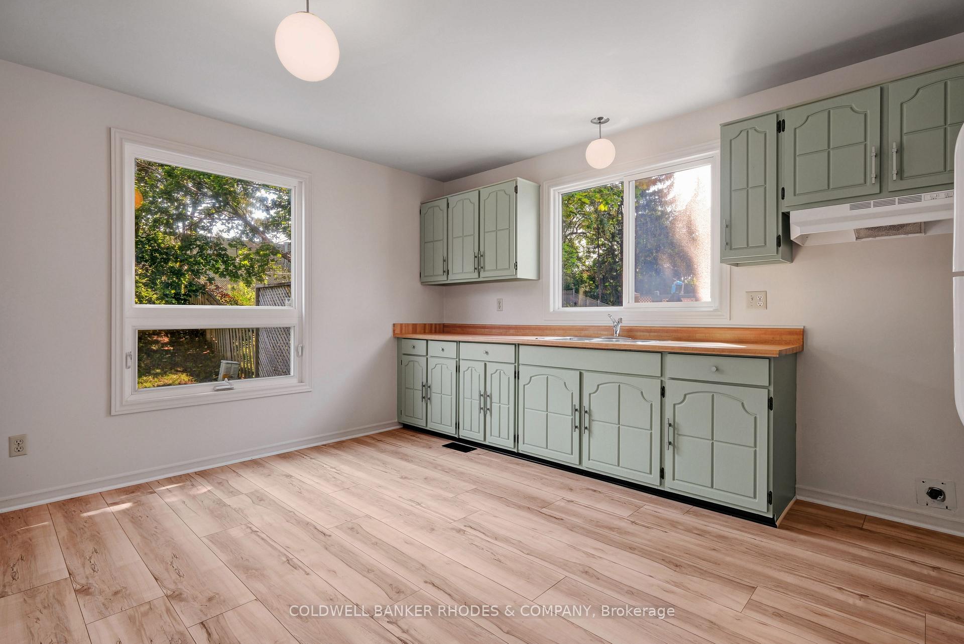 Photo 9 of 6290 Fortune Drive, Ottawa, Convent Glen North — HOMEH
