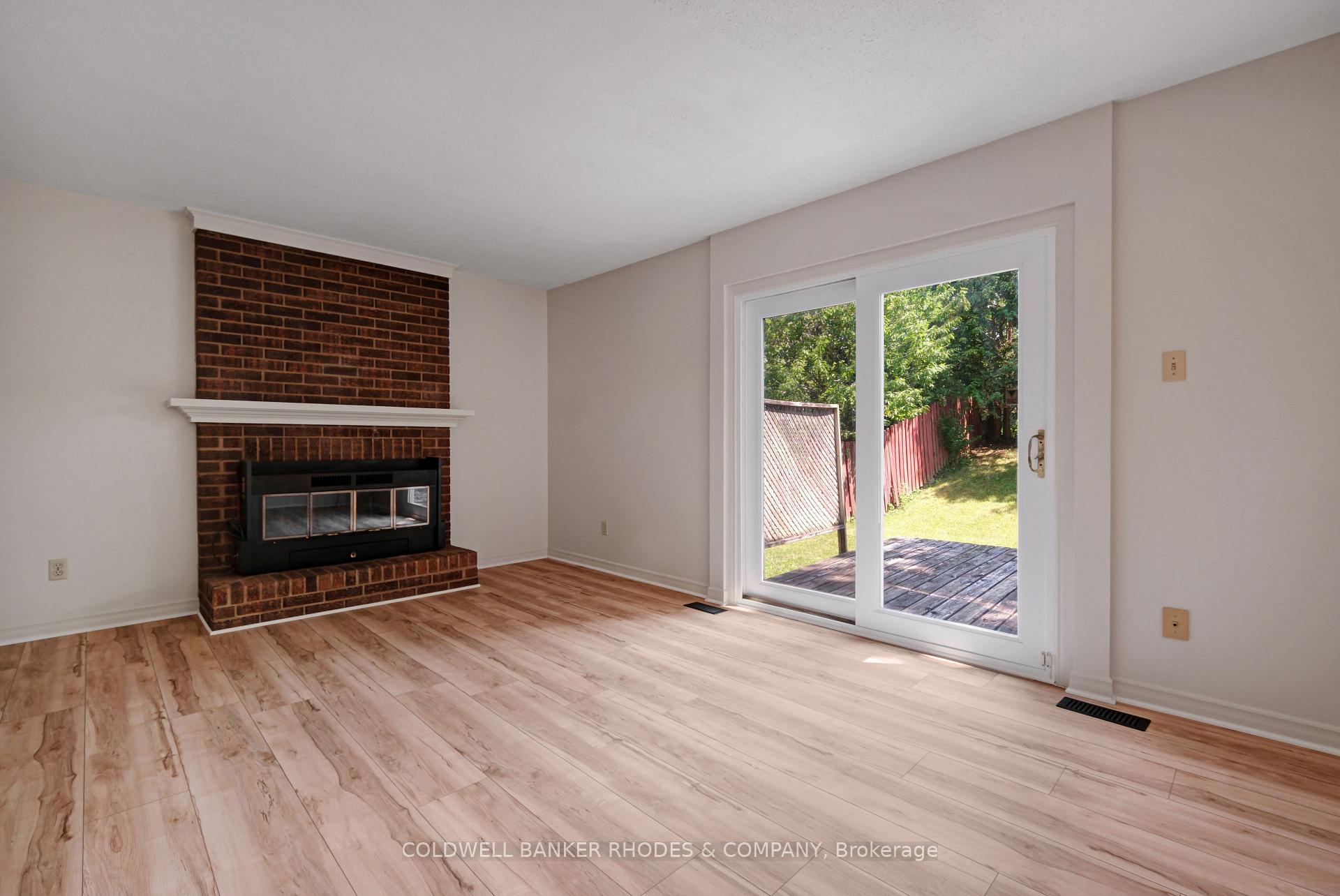 Photo 12 of 6290 Fortune Drive, Ottawa, Convent Glen North — HOMEH