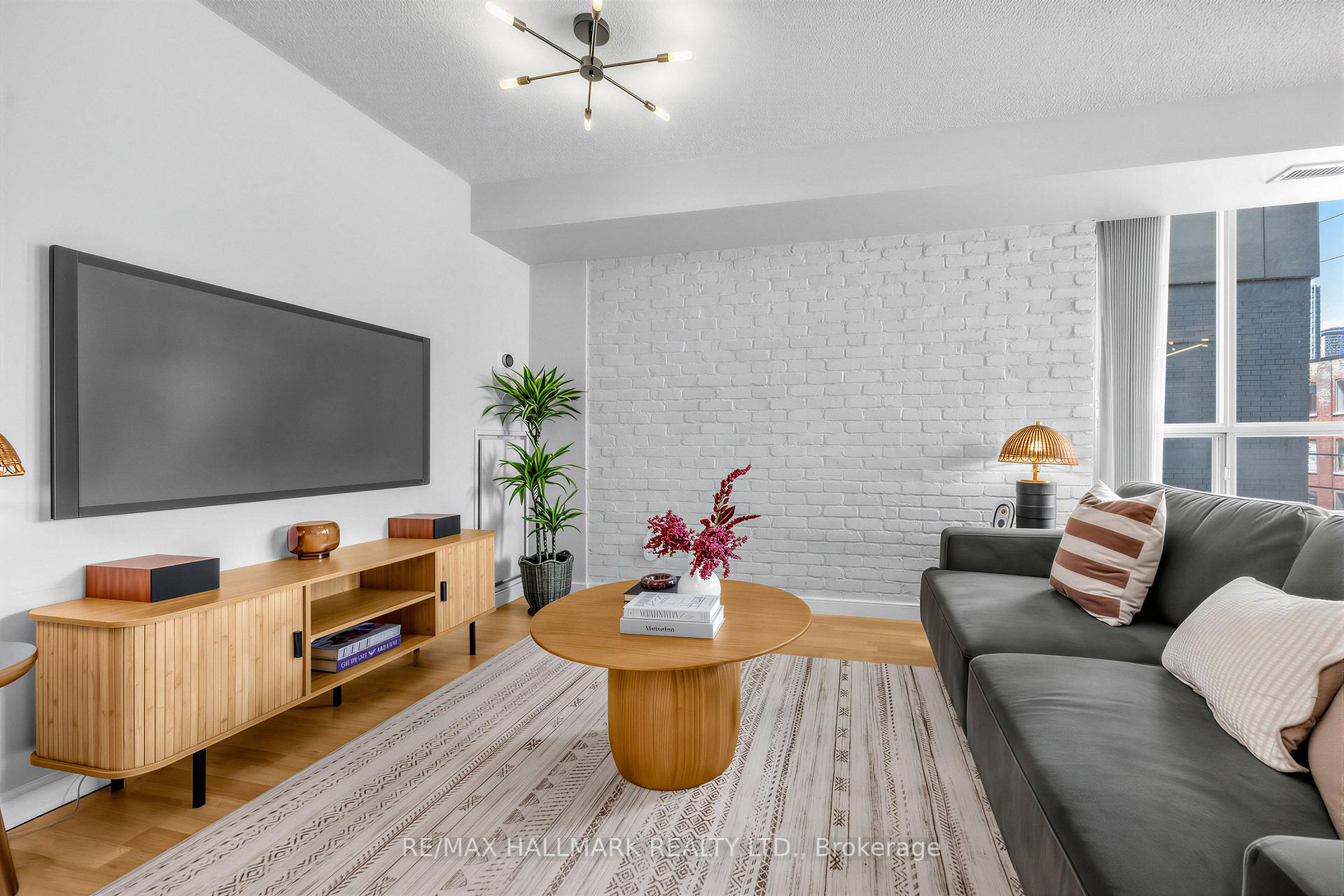 Photo 3 of Unit 303, 311 Richmond Street, Toronto, Moss Park — HOMEH